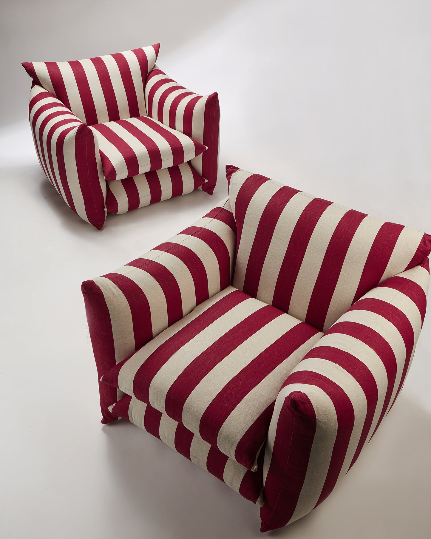 Studio Chair™ : Ruby Studio Stripe
