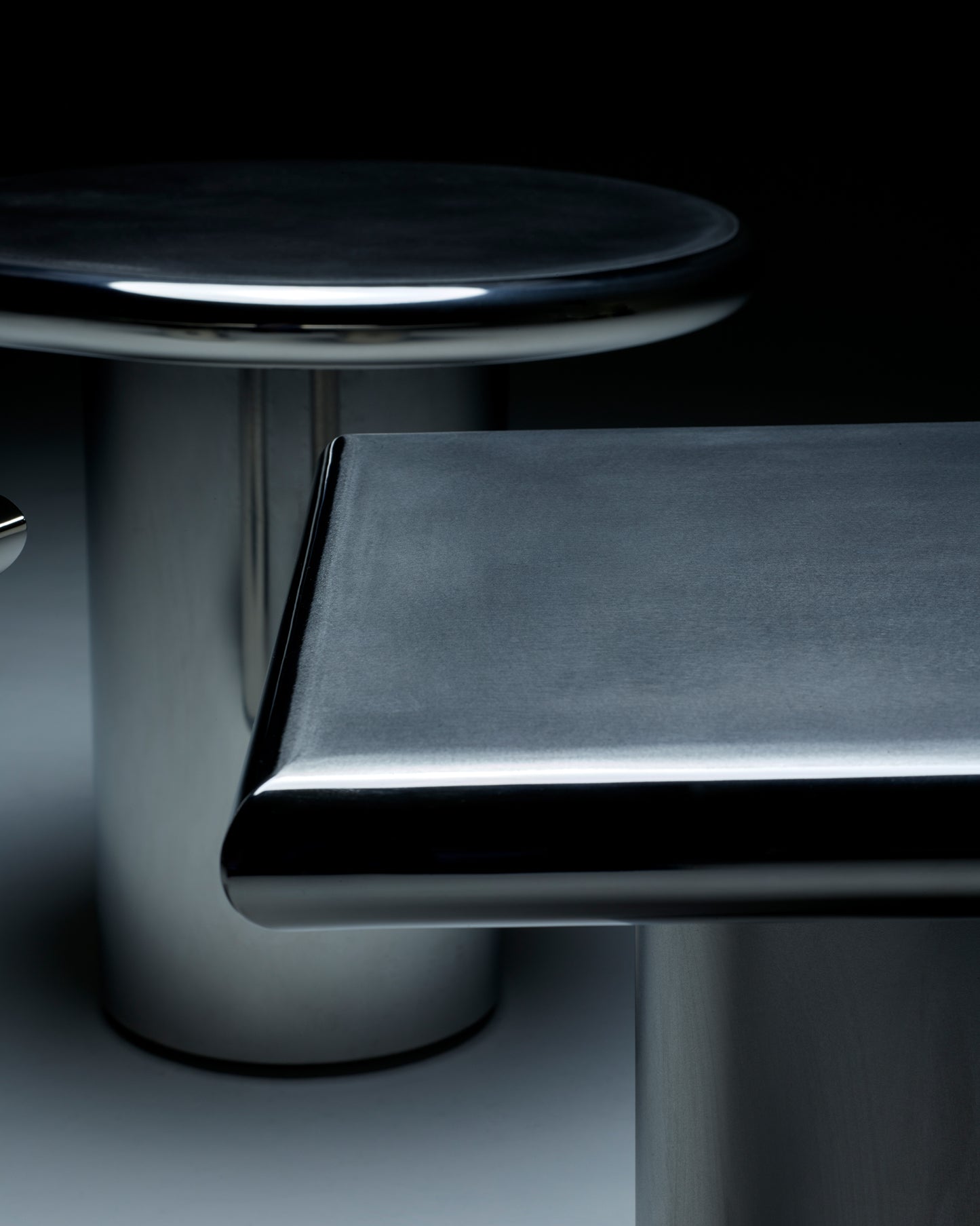 Daydream Shape Table™ : Stainless Steel