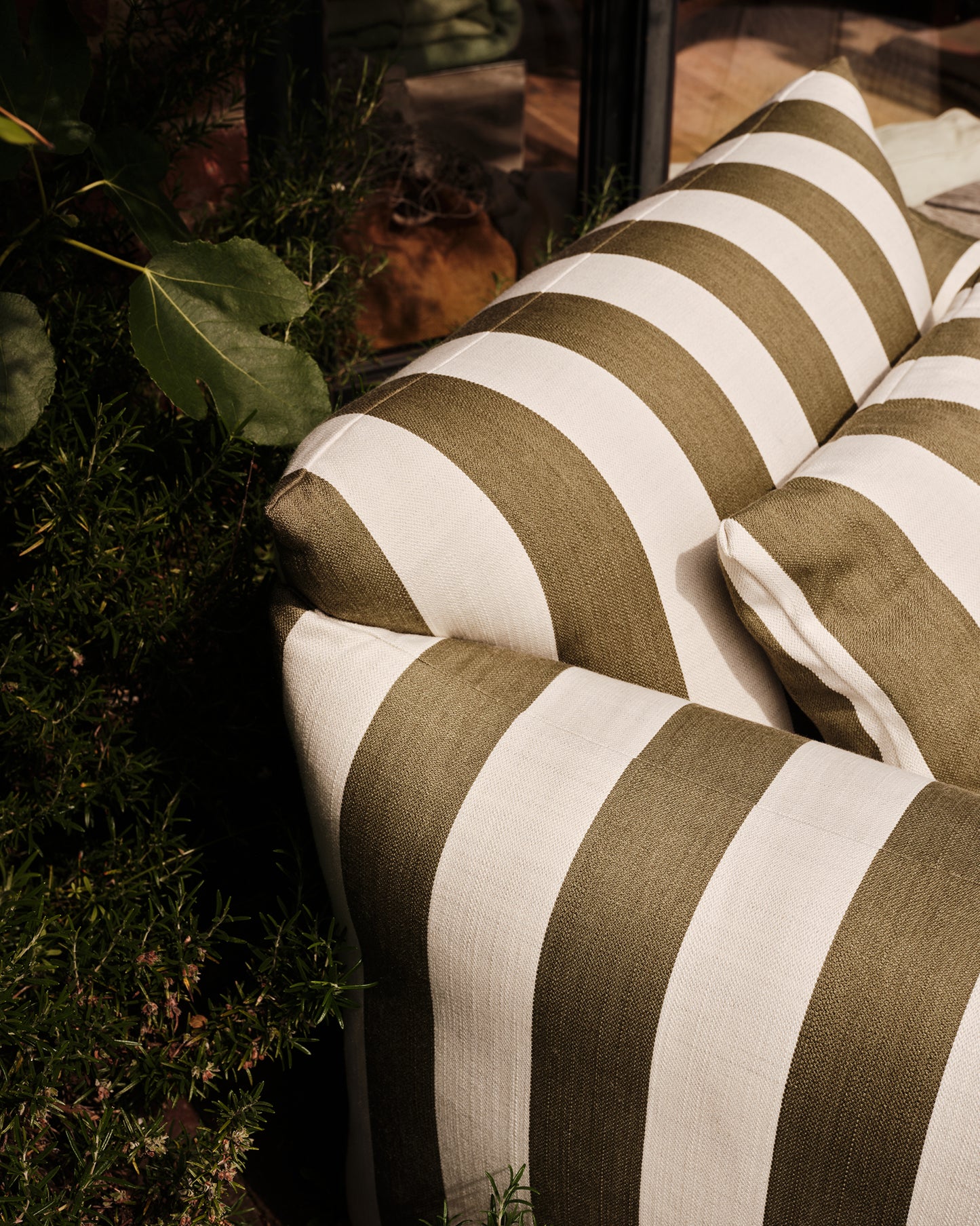 Outdoor Studio Chair™: Wild Studio Stripe Khaki