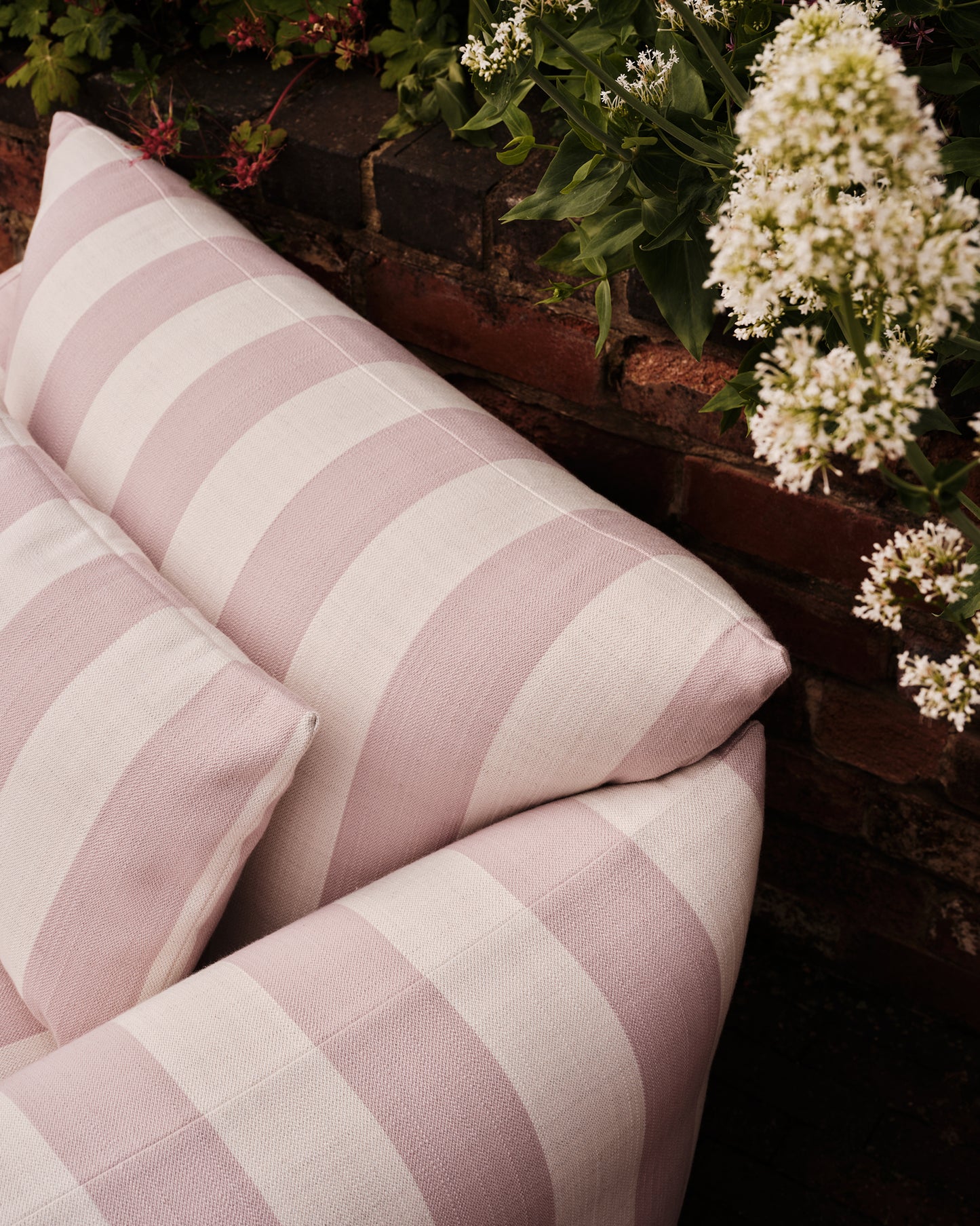 Outdoor Studio Chair™: Wild Studio Stripe Dawn Pink