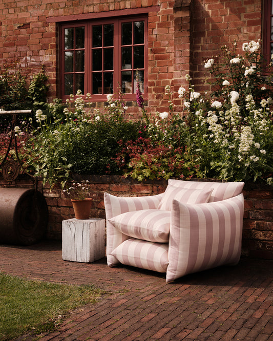Outdoor Studio Chair™: Wild Studio Stripe Dawn Pink