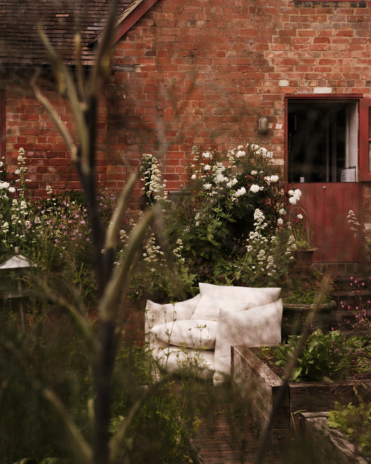 Outdoor Studio Chair™: Wild Plain Chalk