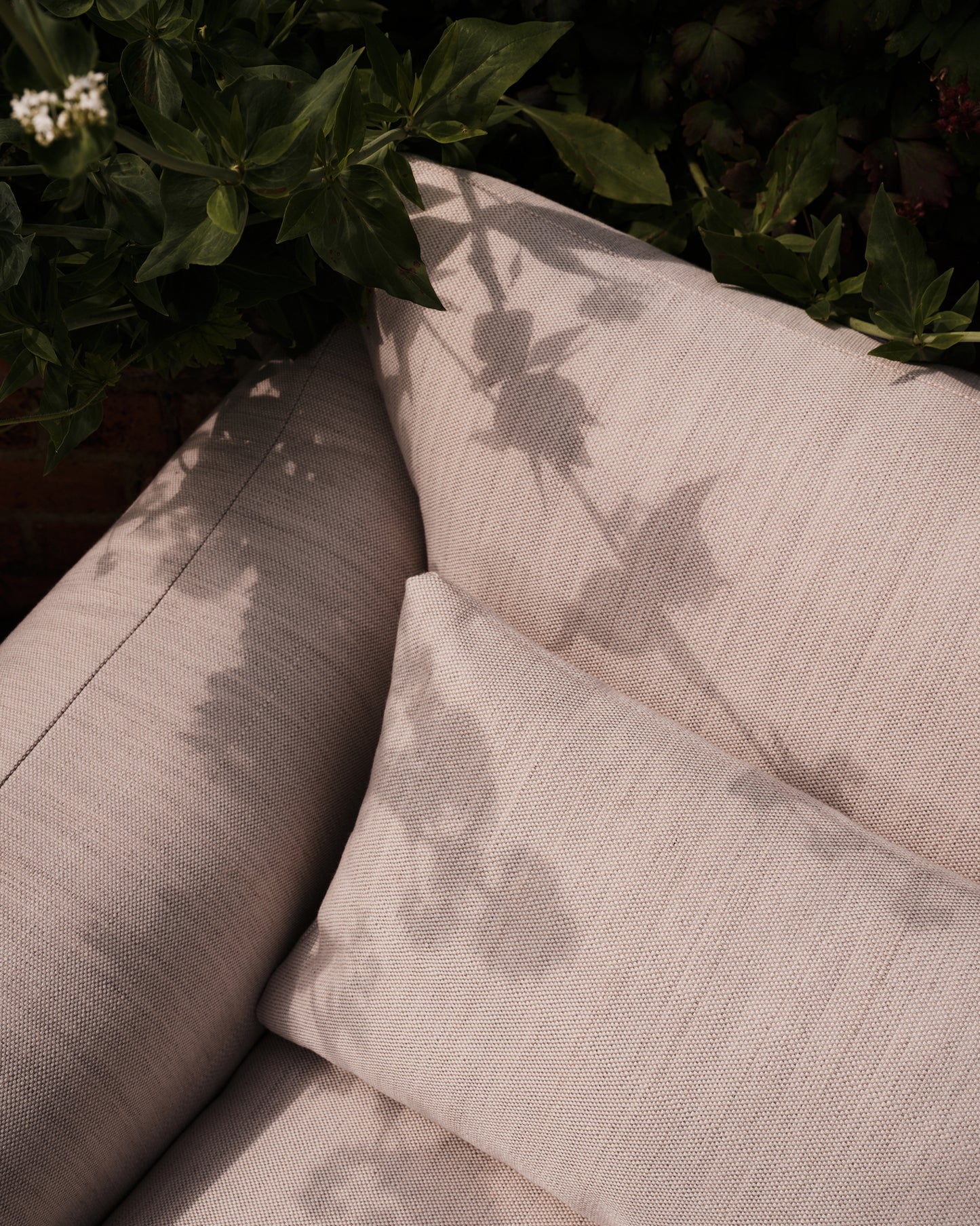 Outdoor Studio Chair™: Wild Plain Chalk