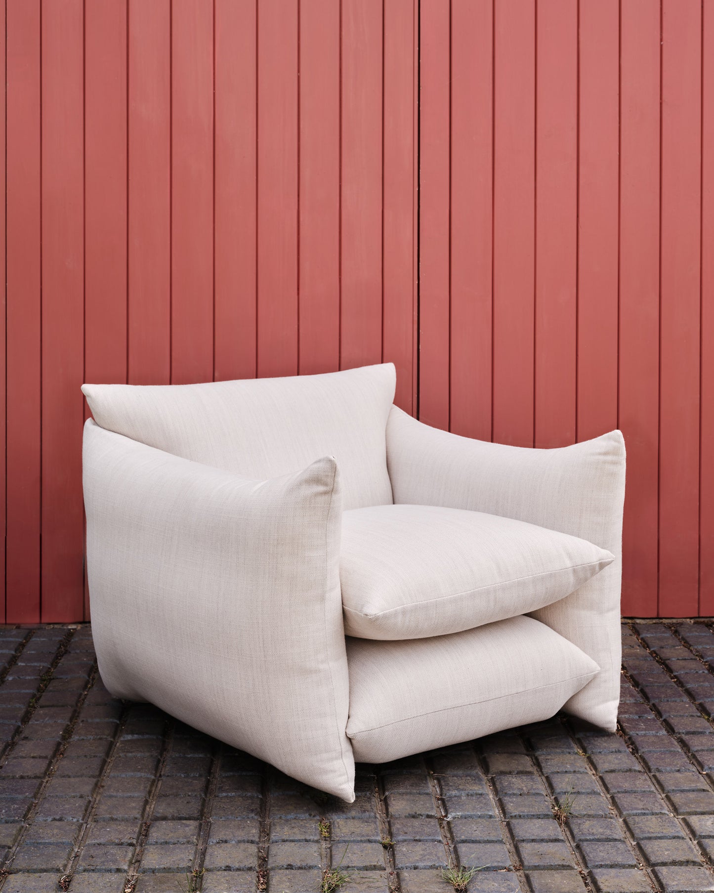 Outdoor Studio Chair™: Wild Plain Chalk