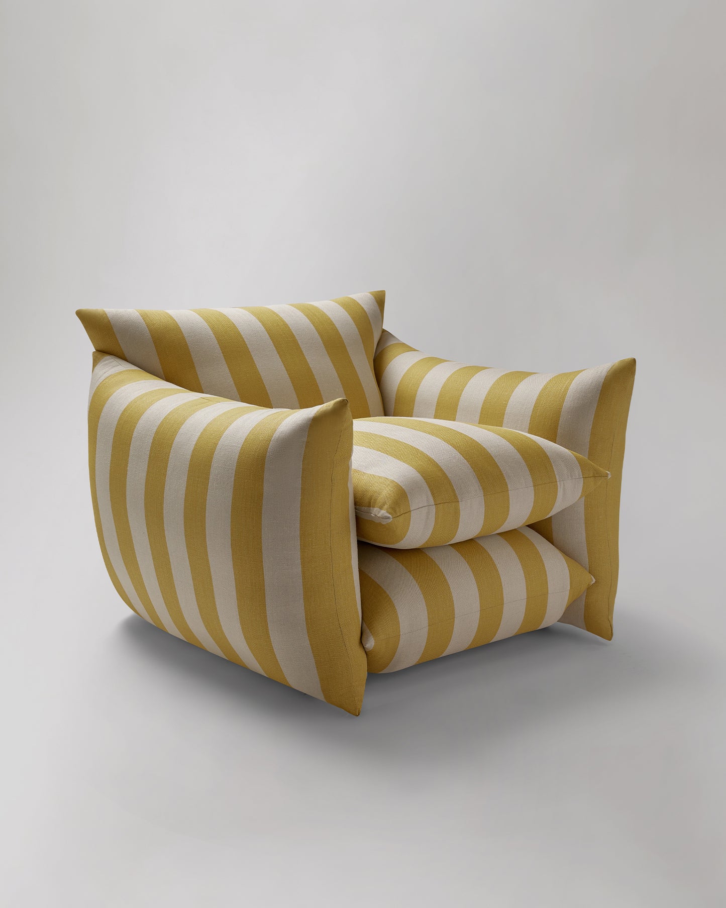 Studio Chair™ : Old Yellow Studio Stripe