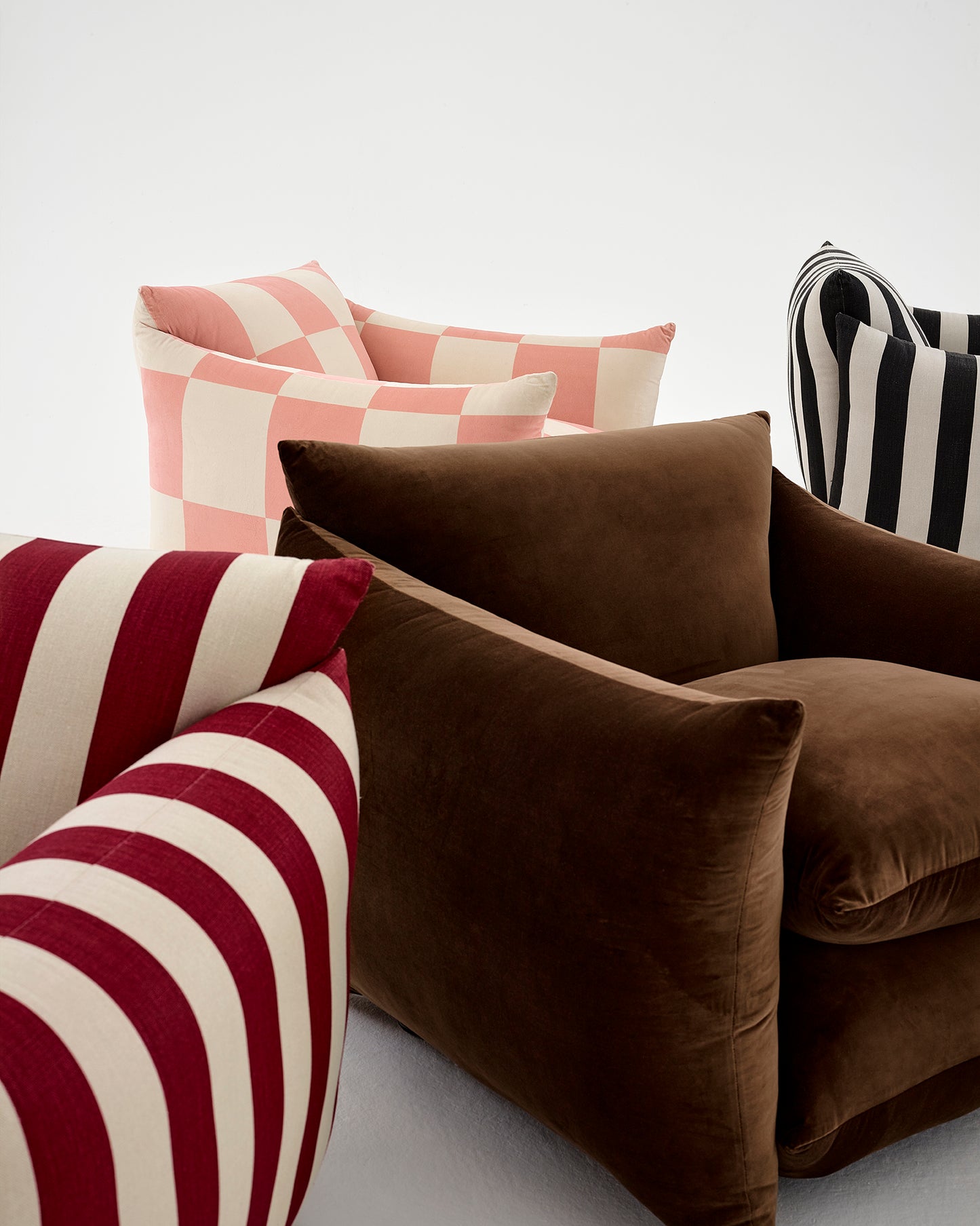 Studio Chair™ : Mole Velvet