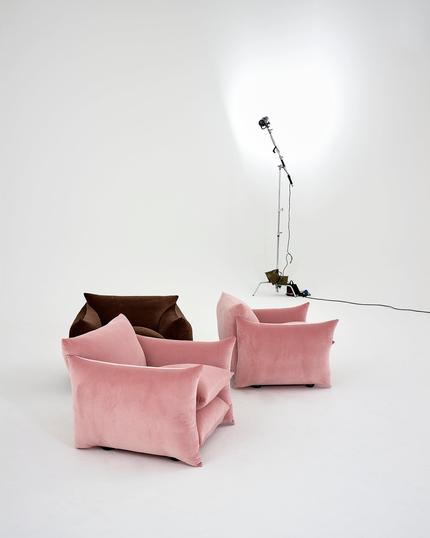 Studio Chair™ : BS Pink Velvet