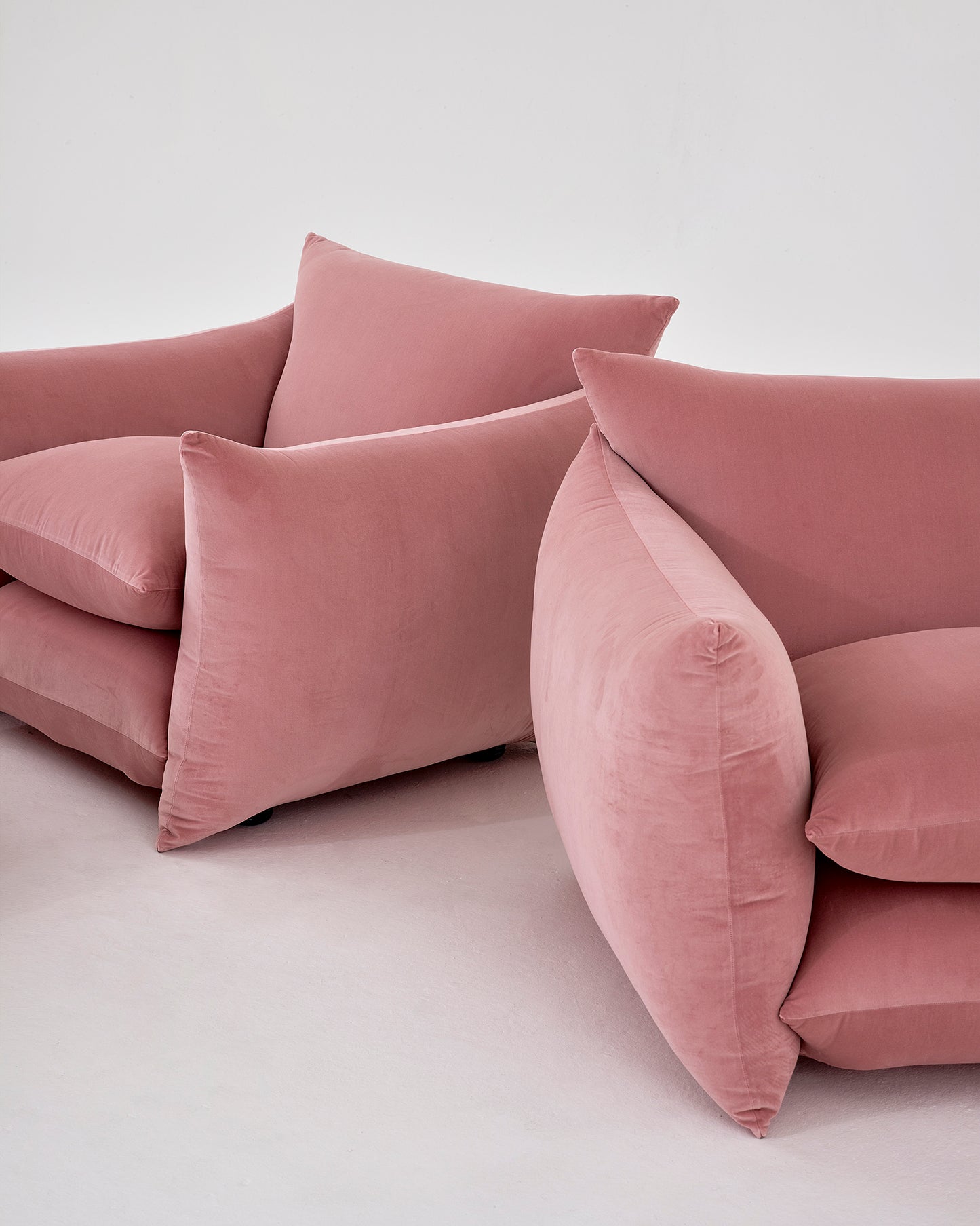 Studio Chair™ : BS Pink Velvet
