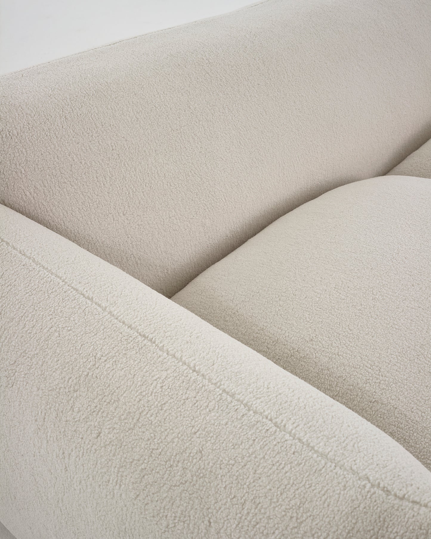 Studio Sofa in Teddy