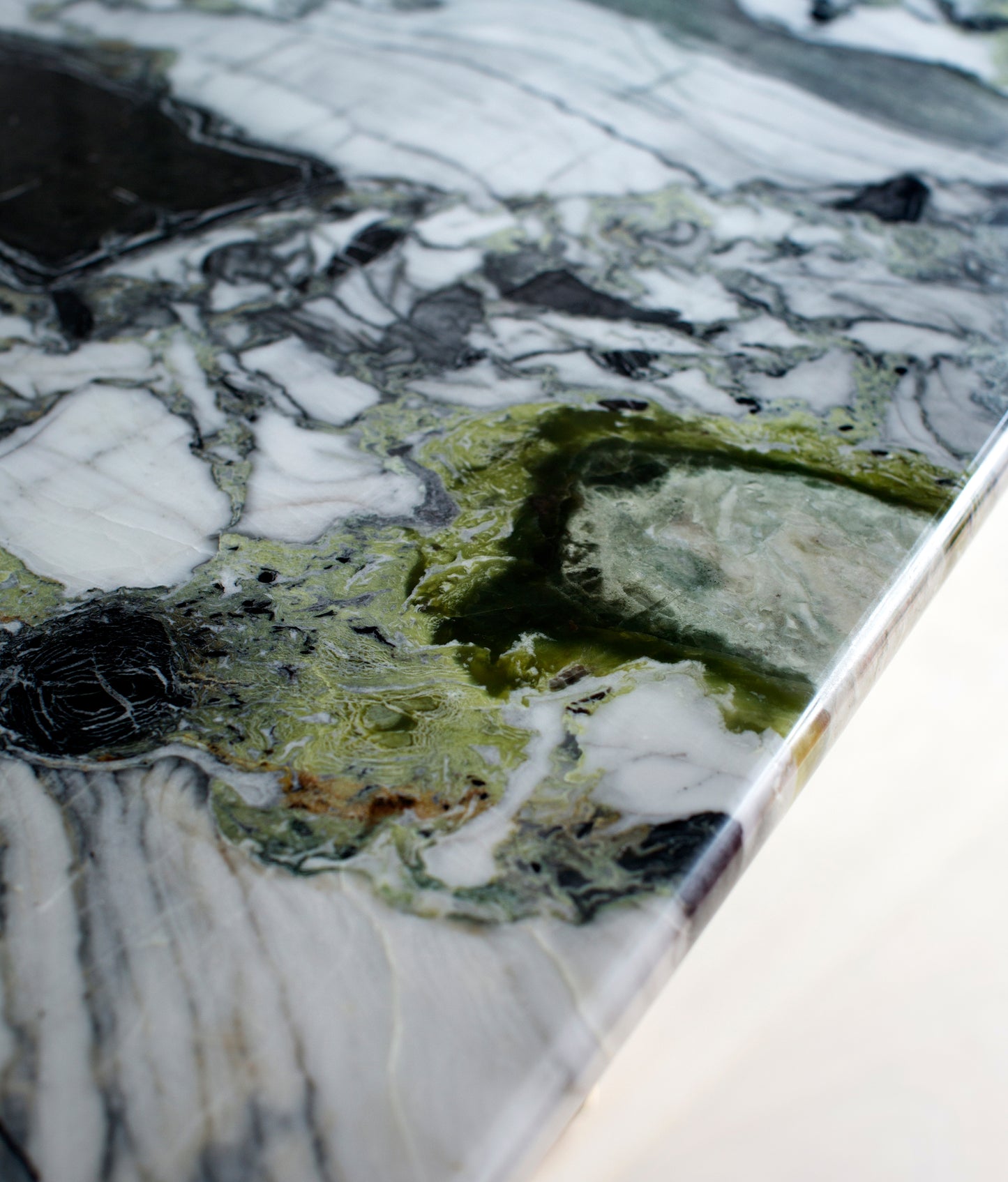 Muse Table™: Marble