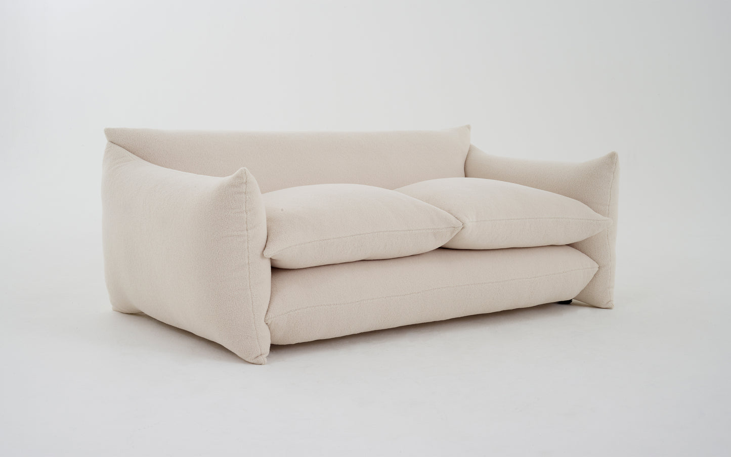 Studio Sofa in Teddy