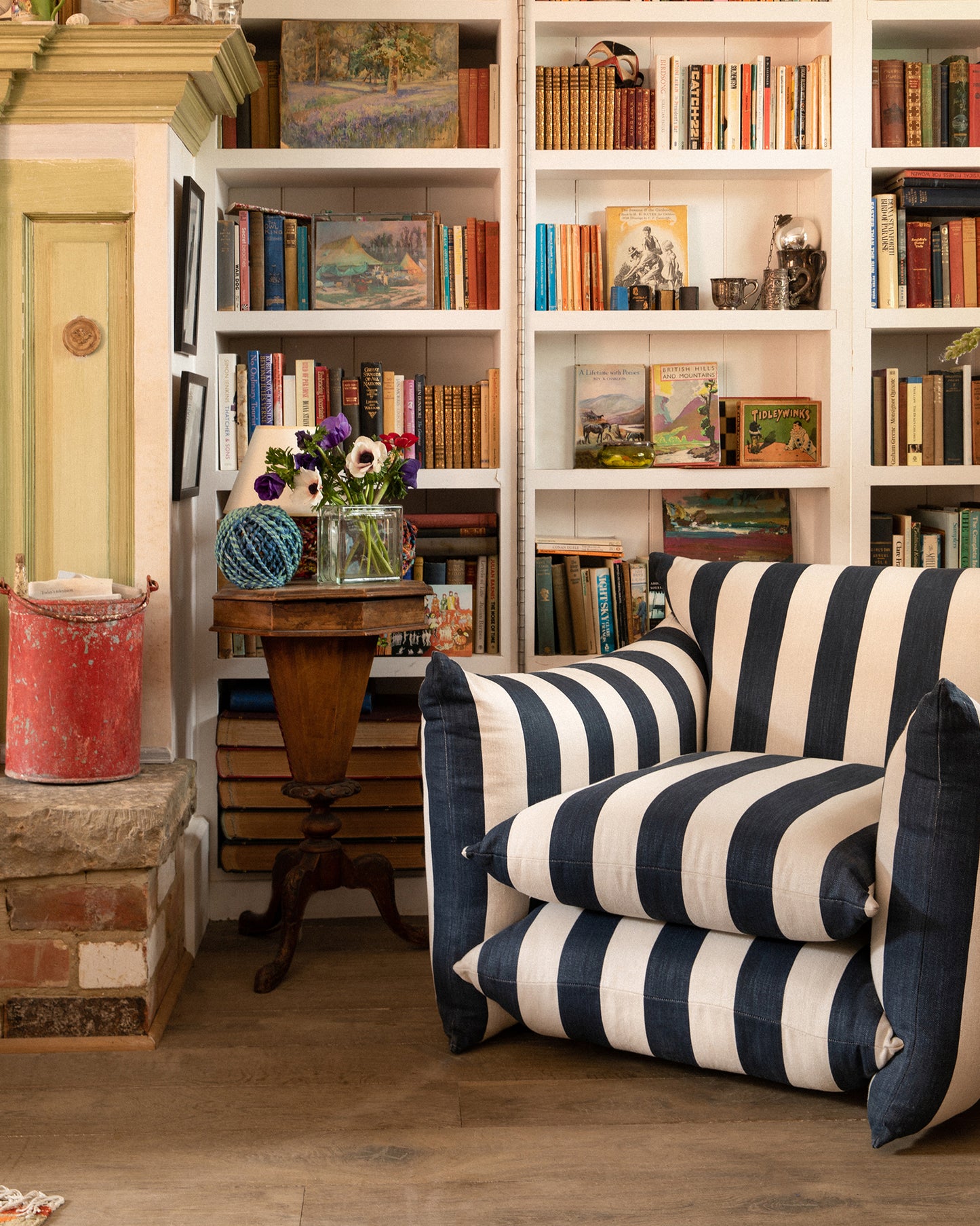 Studio Chair™ : Indigo Studio Stripe