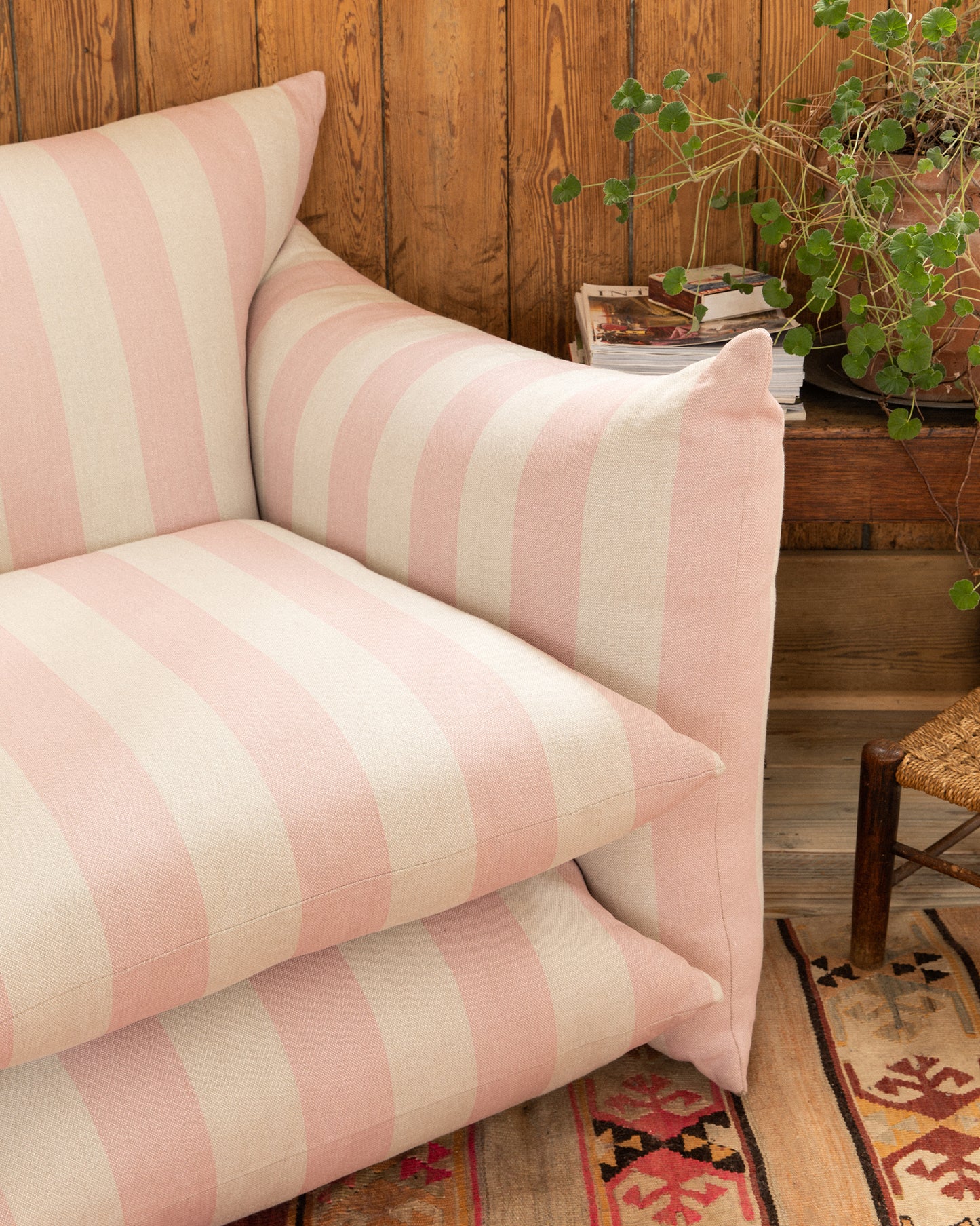 Studio Chair™ : Rose Studio Stripe