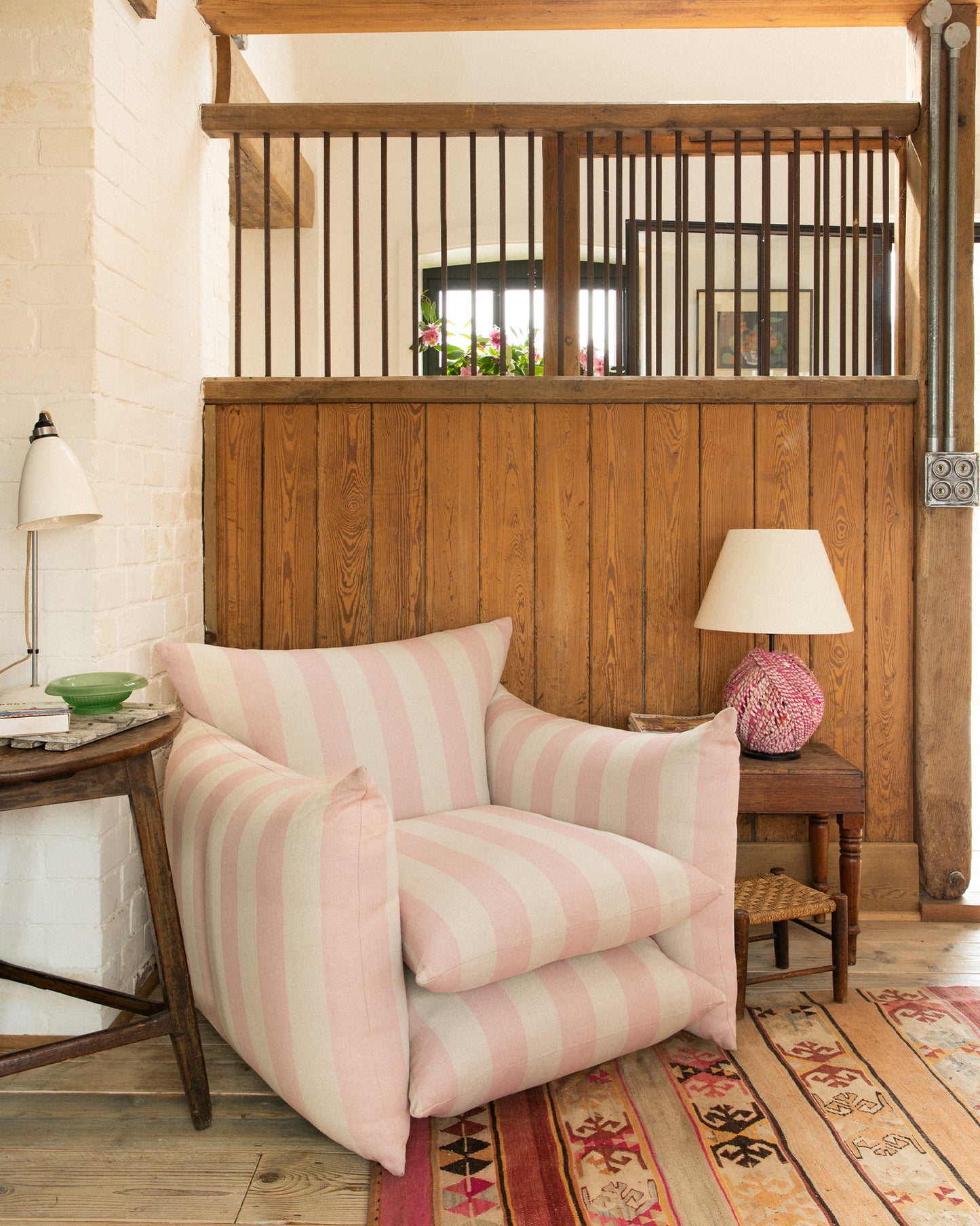 Studio Chair™ : Rose Studio Stripe