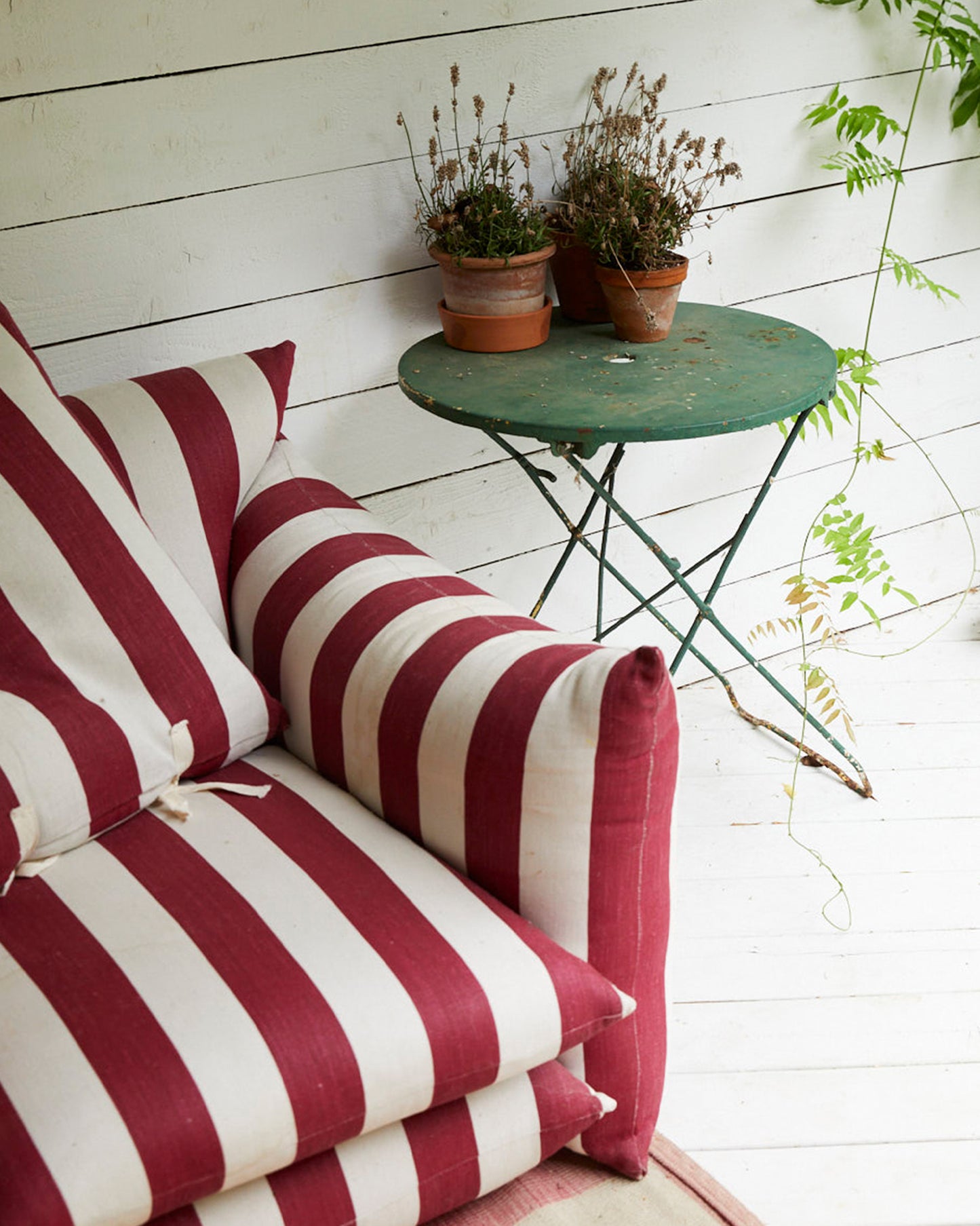 Studio Chair™ : Ruby Studio Stripe
