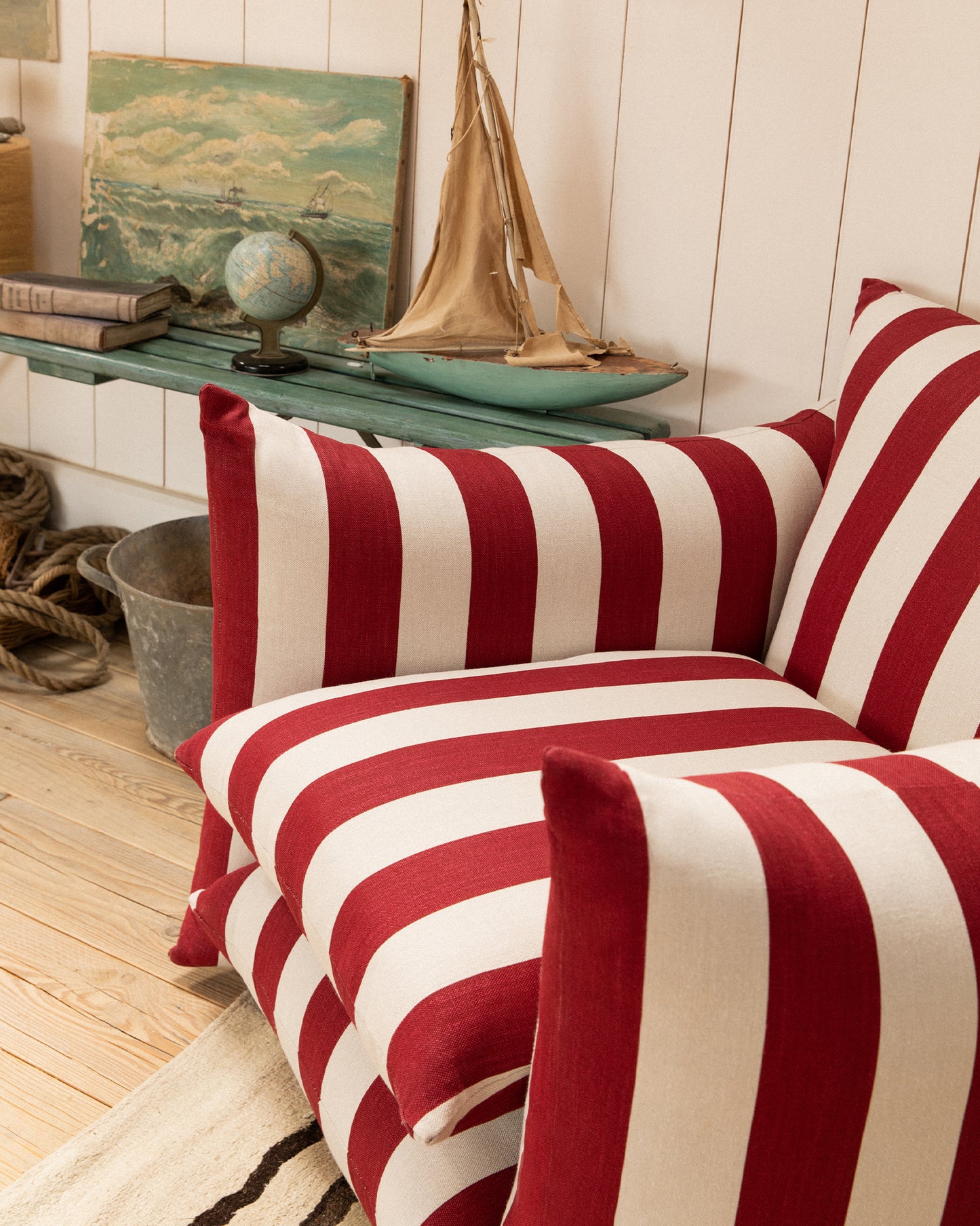 Studio Chair™ : Ruby Studio Stripe