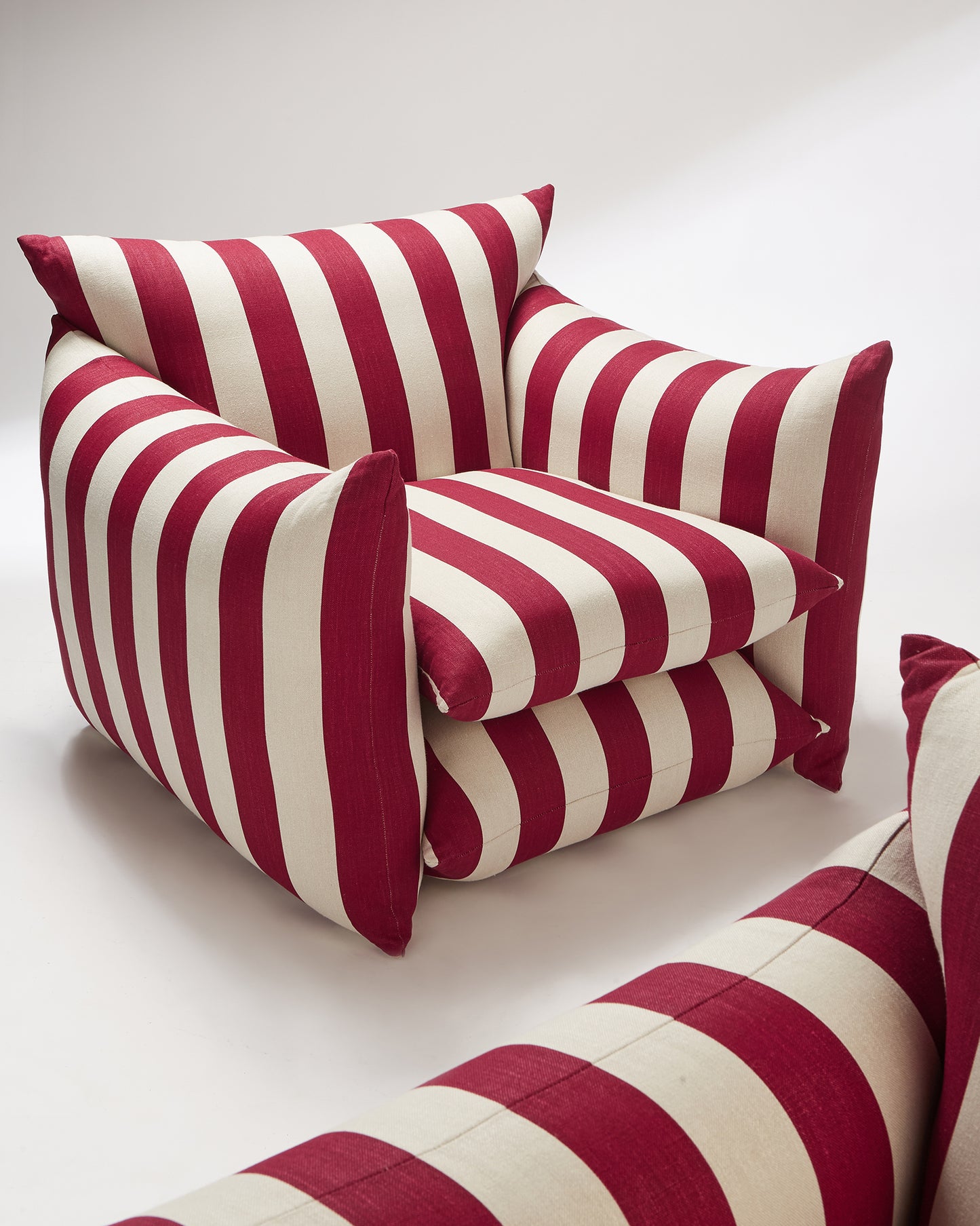 Studio Chair™ : Ruby Studio Stripe