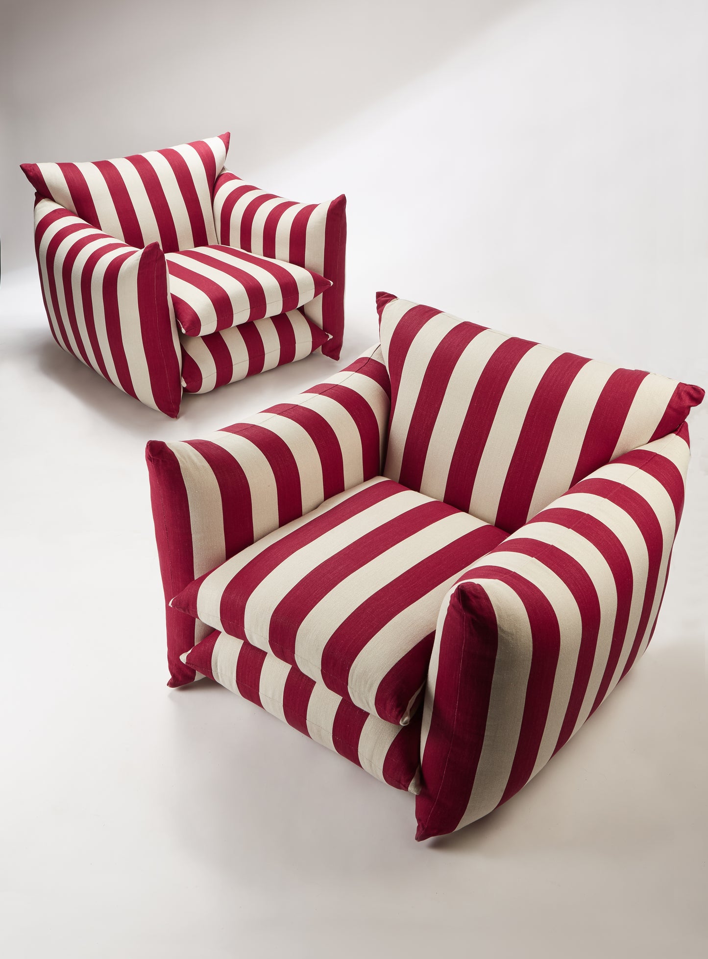 Studio Chair™ : Ruby Studio Stripe