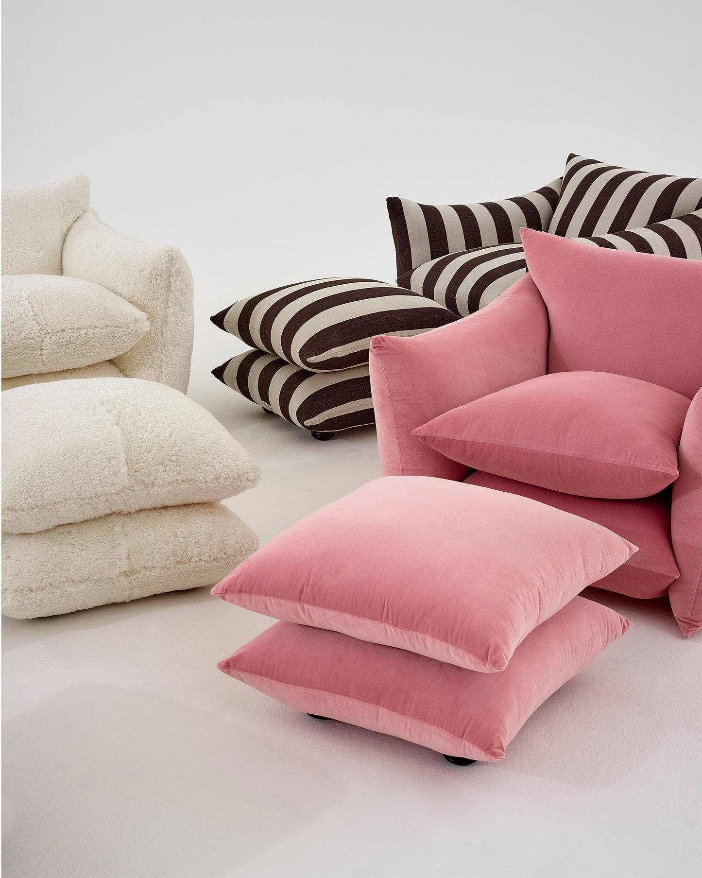 Studio Chair™ : BS Pink Velvet