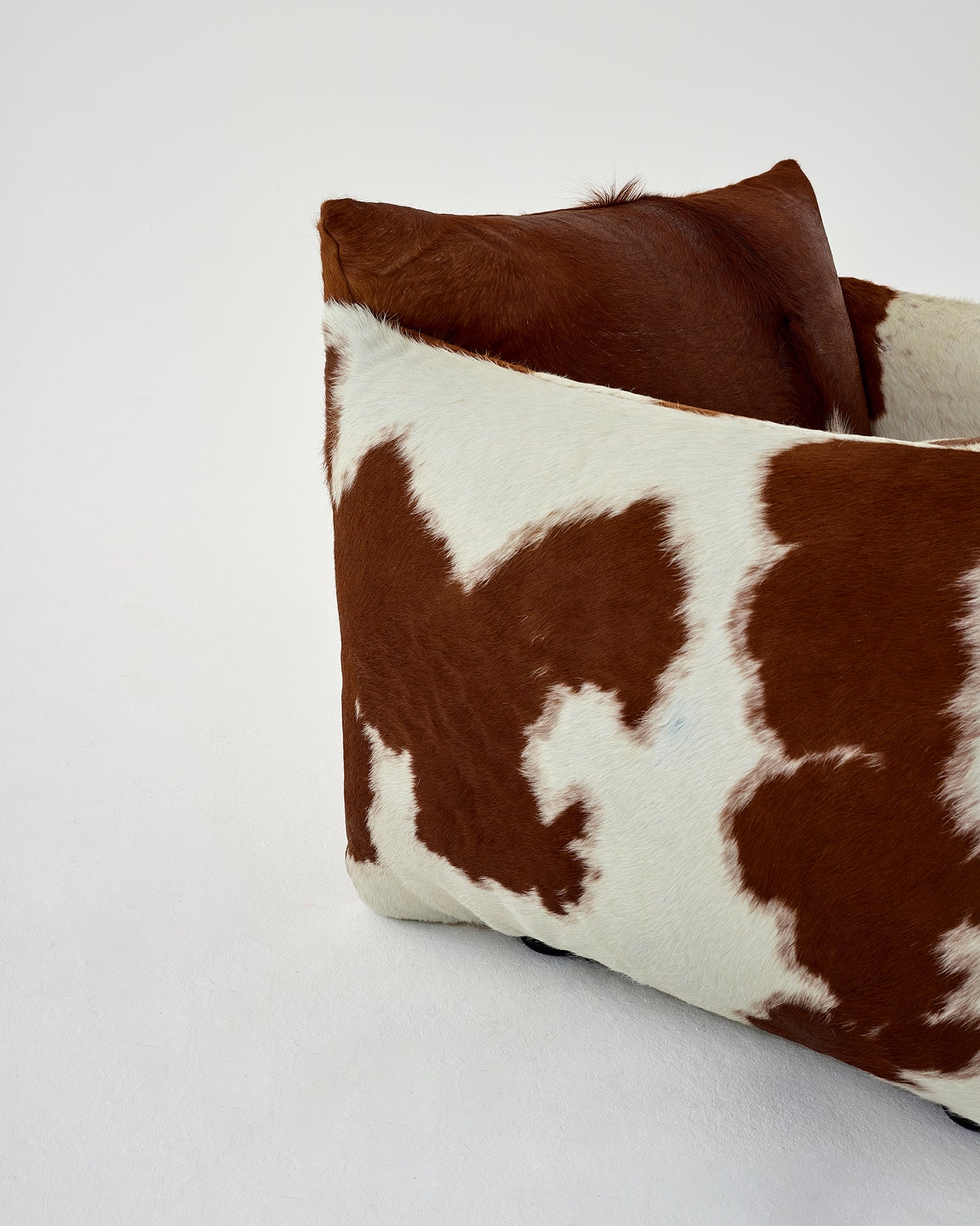 Special Edition Studio Chair™ : Cowhide
