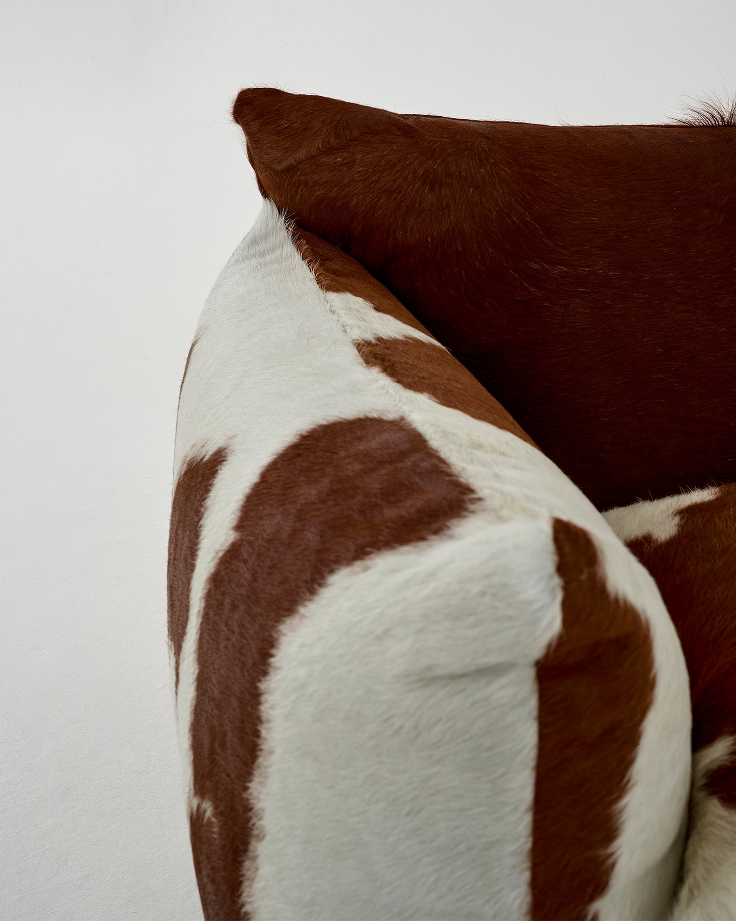 Special Edition Studio Chair™ : Cowhide