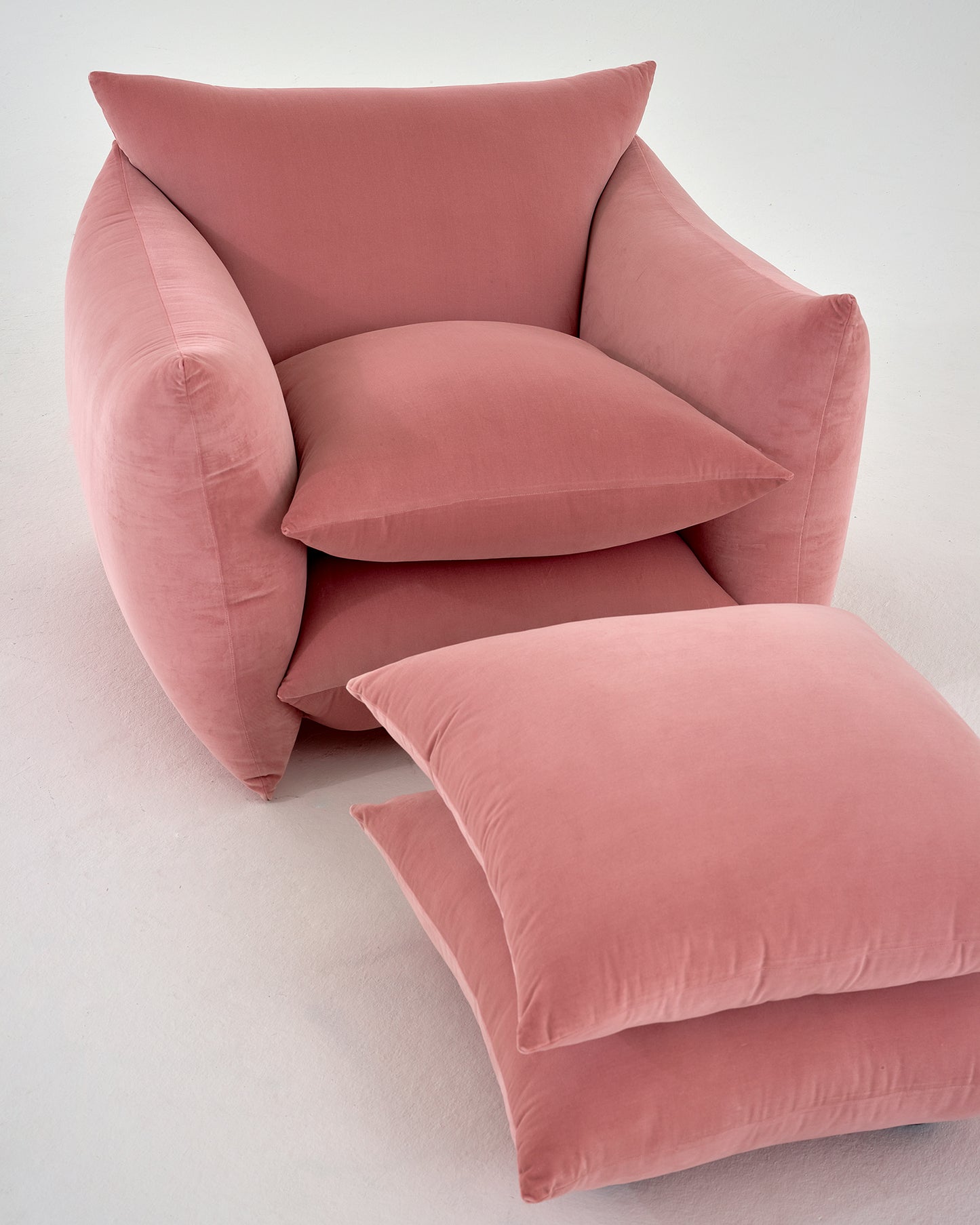 Studio Chair™ : BS Pink Velvet