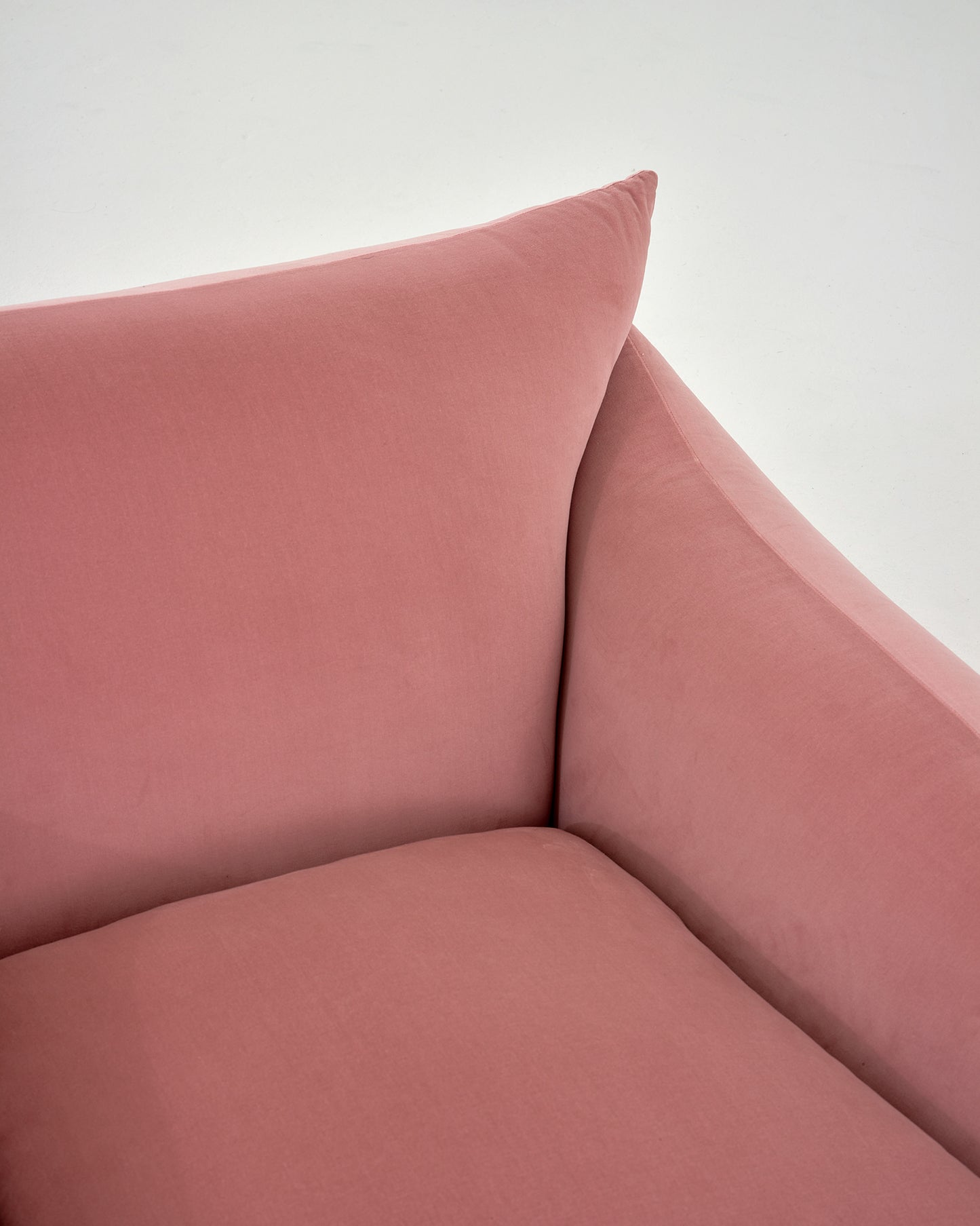 Studio Chair™ : BS Pink Velvet