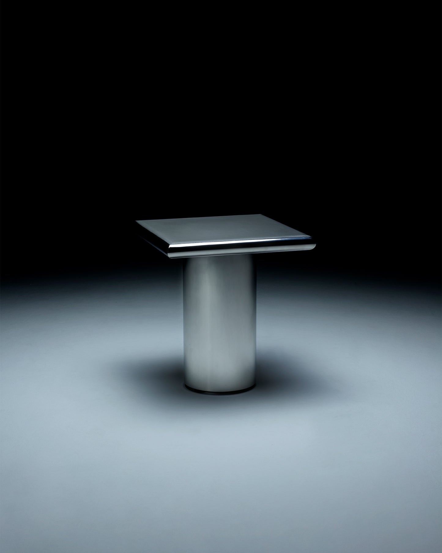 Daydream Shape Table™ : Stainless Steel
