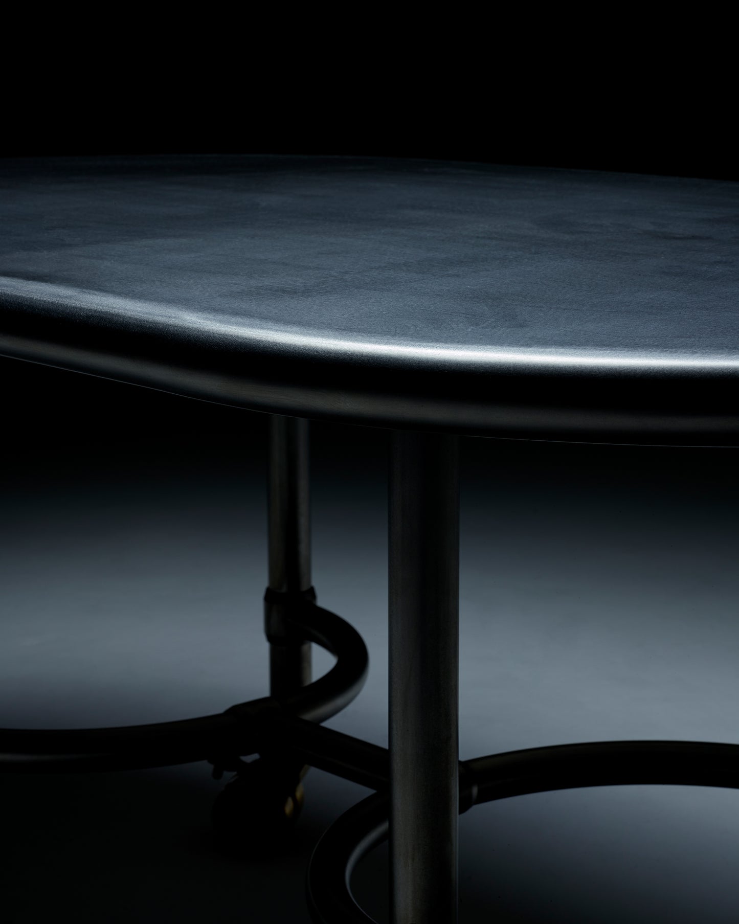 Daydream Muse Table™ : Stainless Steel