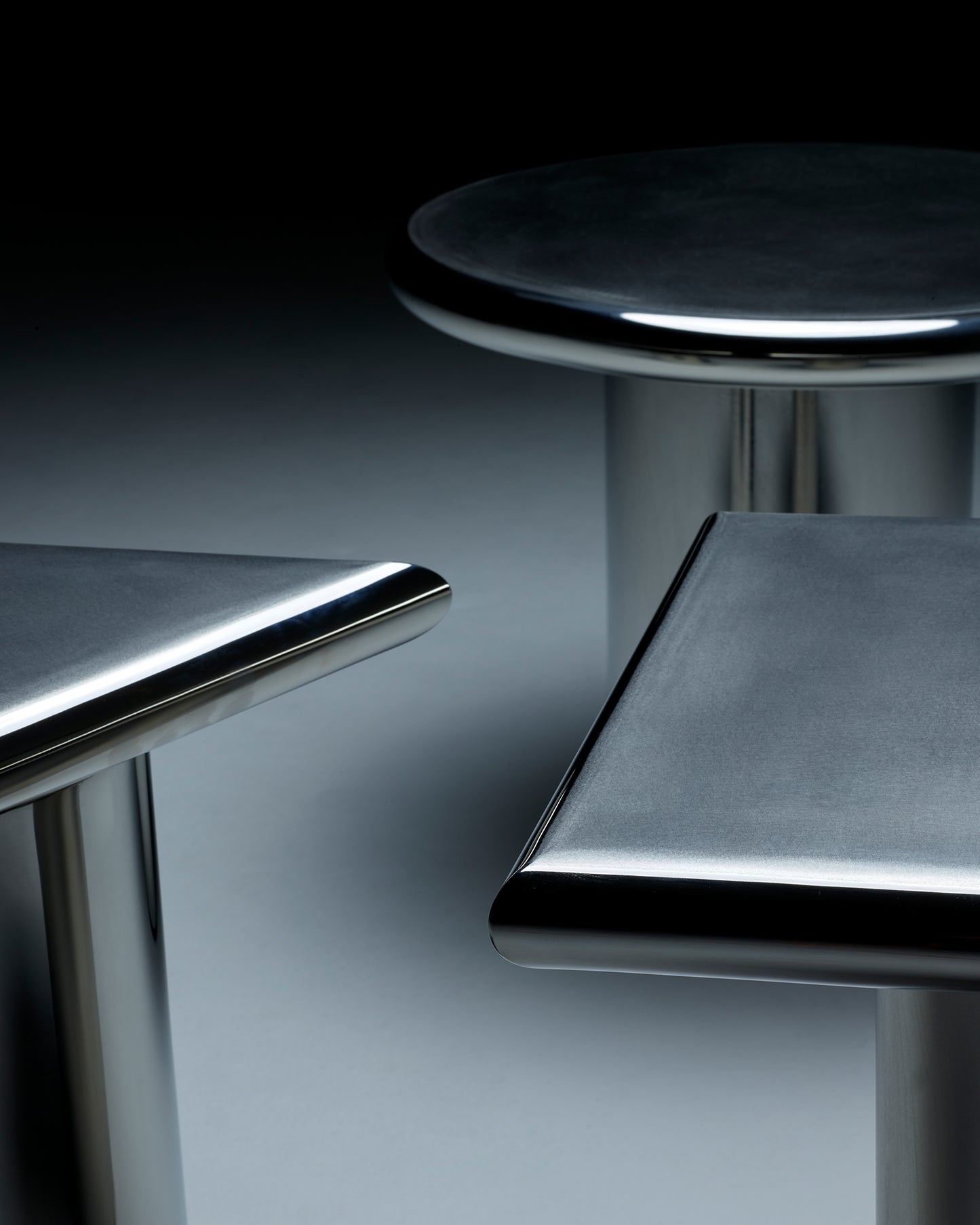 Daydream Shape Table™ : Stainless Steel