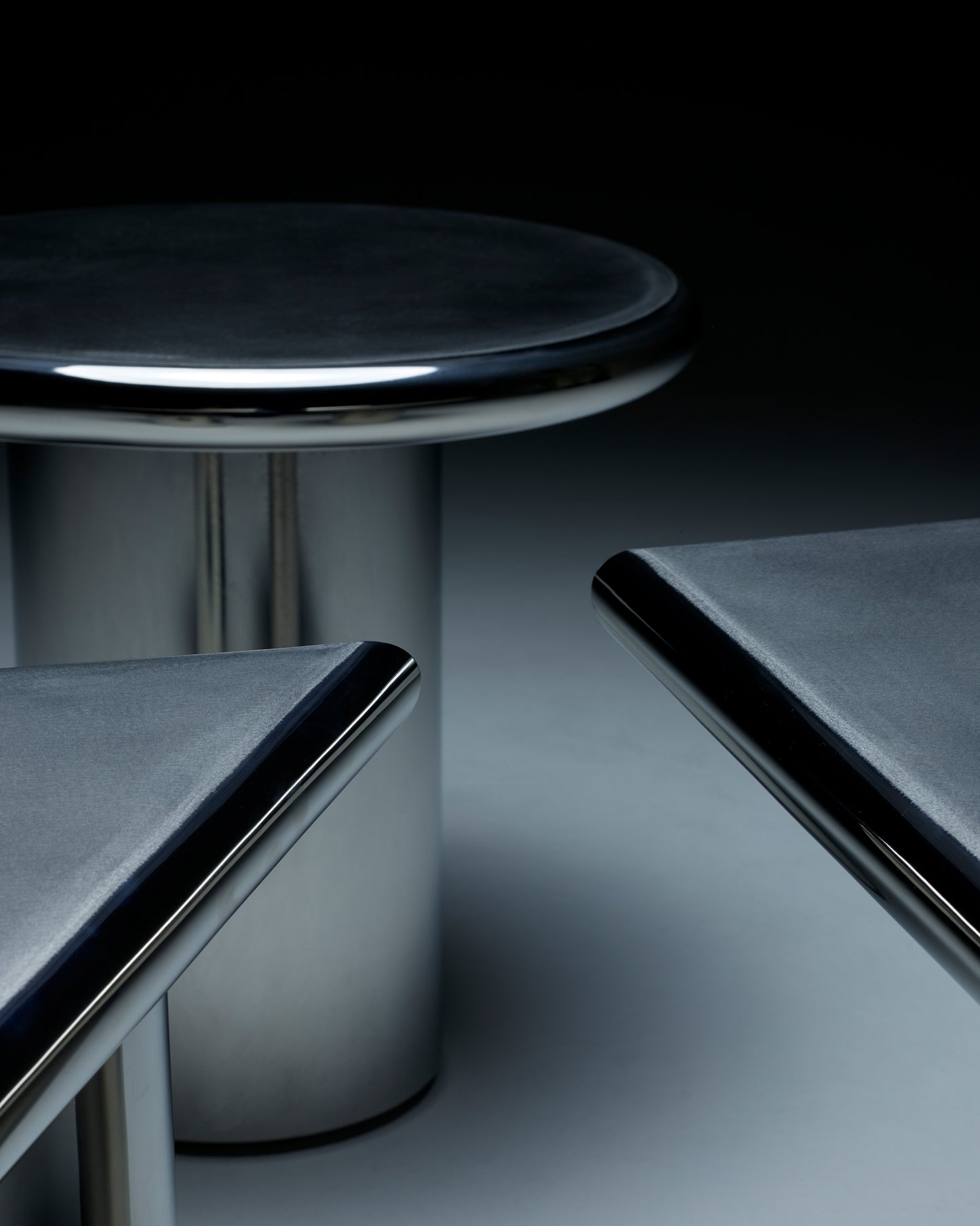 Daydream Shape Table™ : Stainless Steel