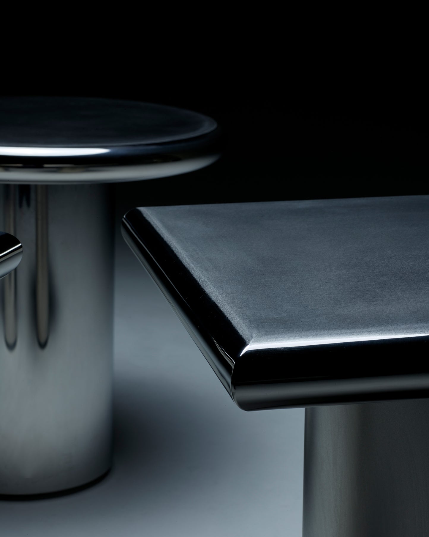 Daydream Shape Table™ : Stainless Steel