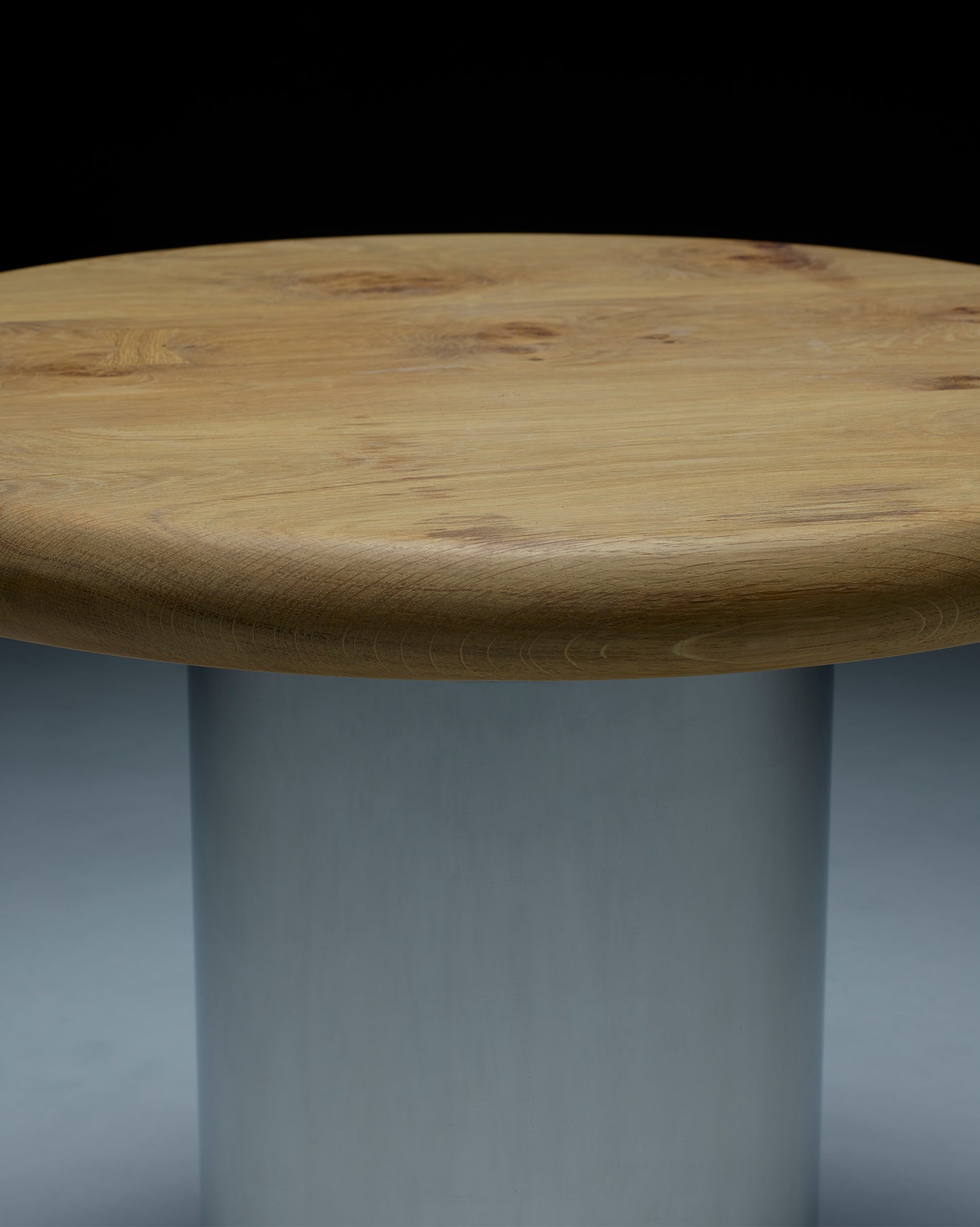 Daydream Shape Table™ : Oak