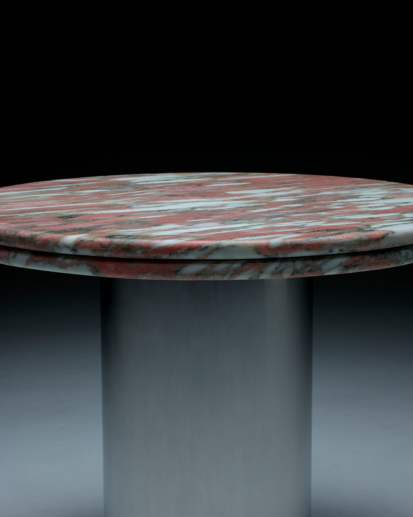 Daydream Shape Table™ : Marble