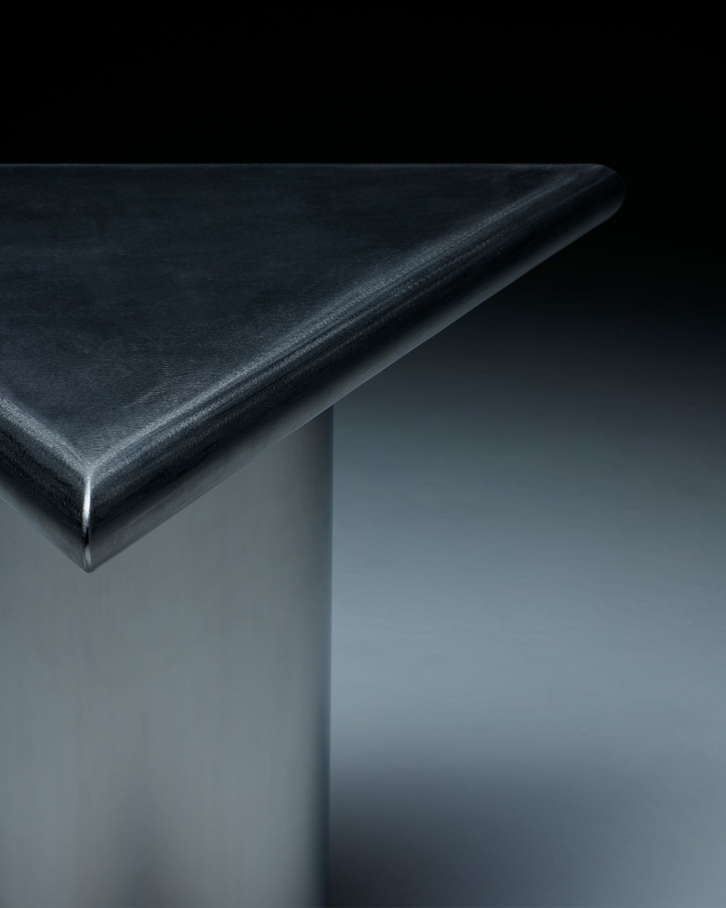 Daydream Shape Table™ : Stainless Steel