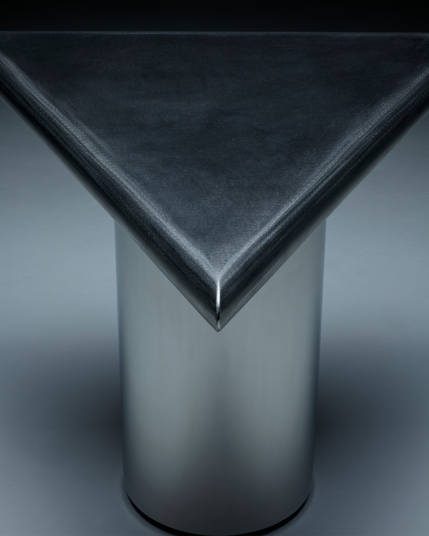 Daydream Shape Table™ : Stainless Steel