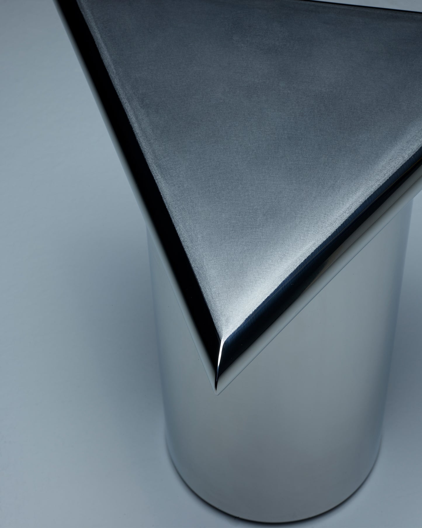 Daydream Shape Table™ : Stainless Steel