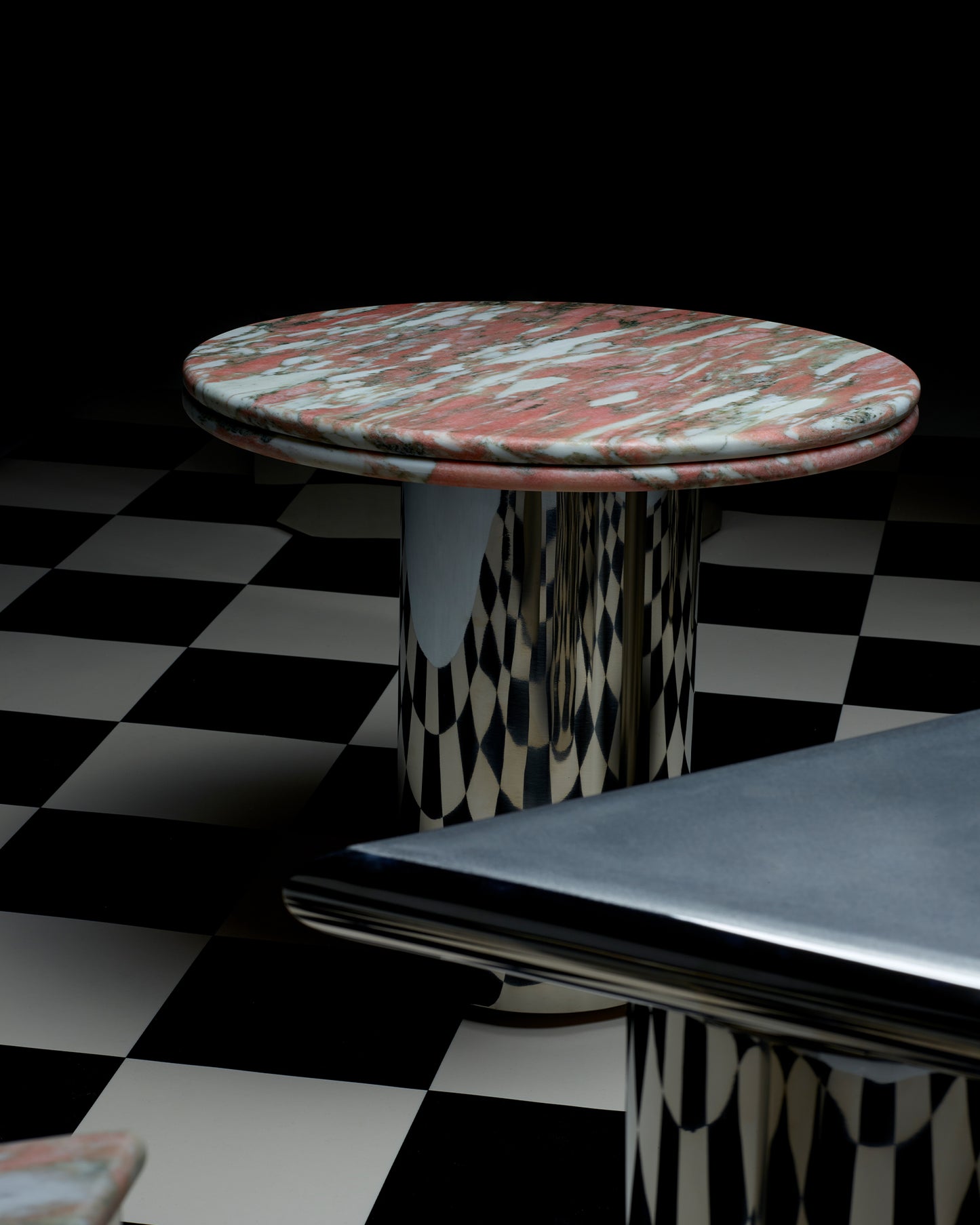 Daydream Shape Table™ : Marble