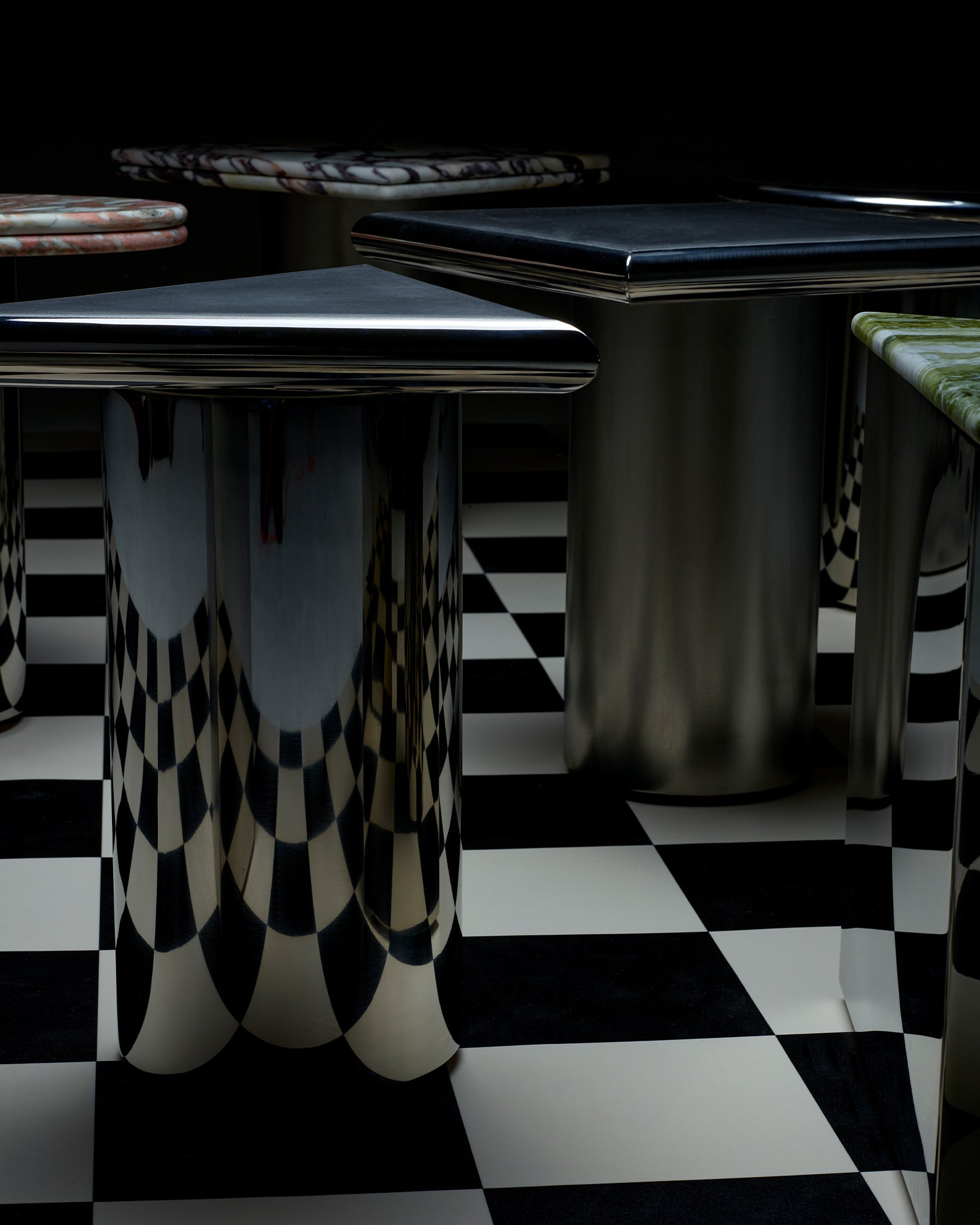 Daydream Shape Table : Triangle with Stainless Steel top