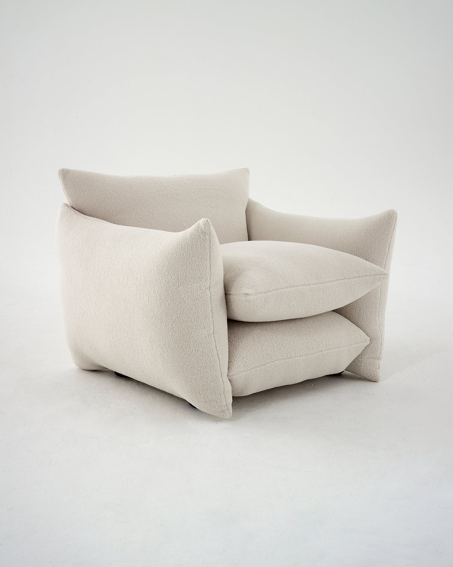 Studio Chair™ : Teddy