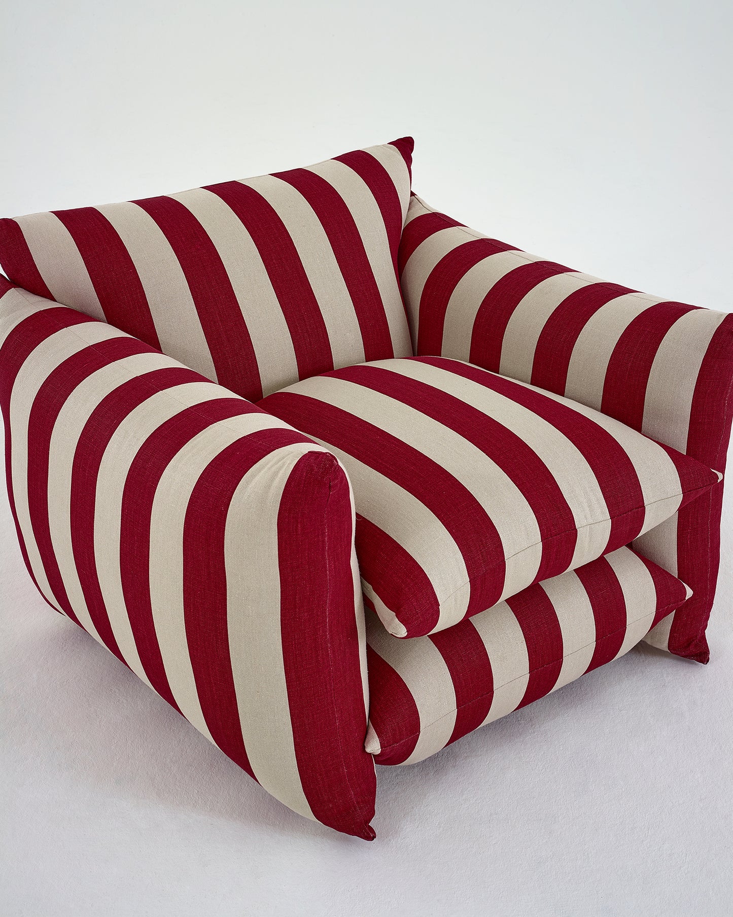 Studio Chair™ : Ruby Studio Stripe