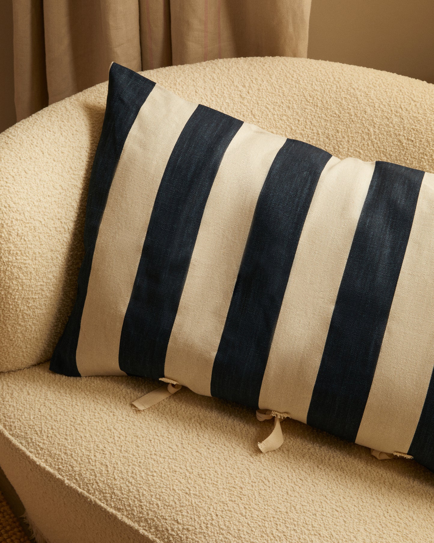 Cushion in Studio Stripe™