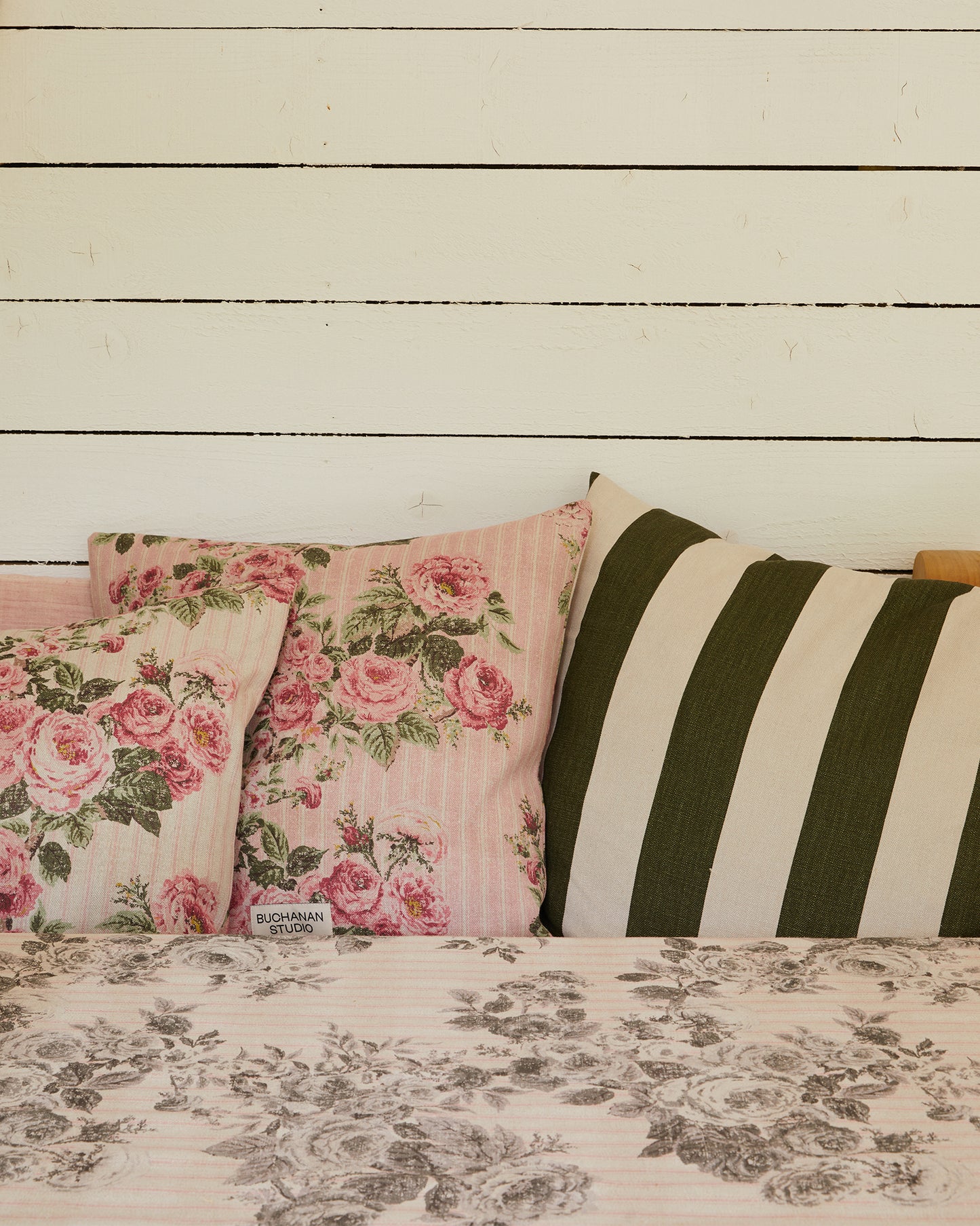 Cushion in Studio Stripe™