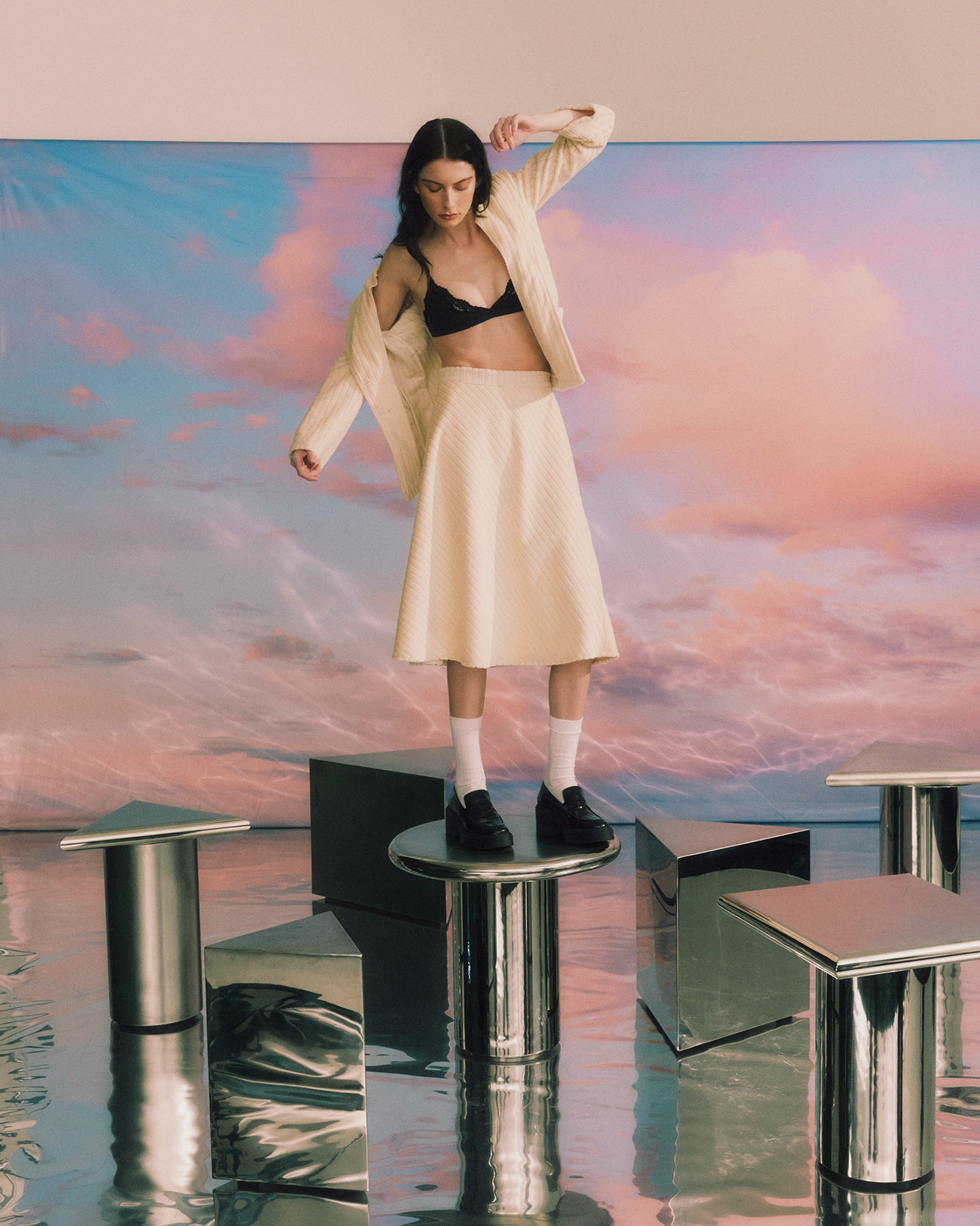 Daydream Shape Table™ : Stainless Steel