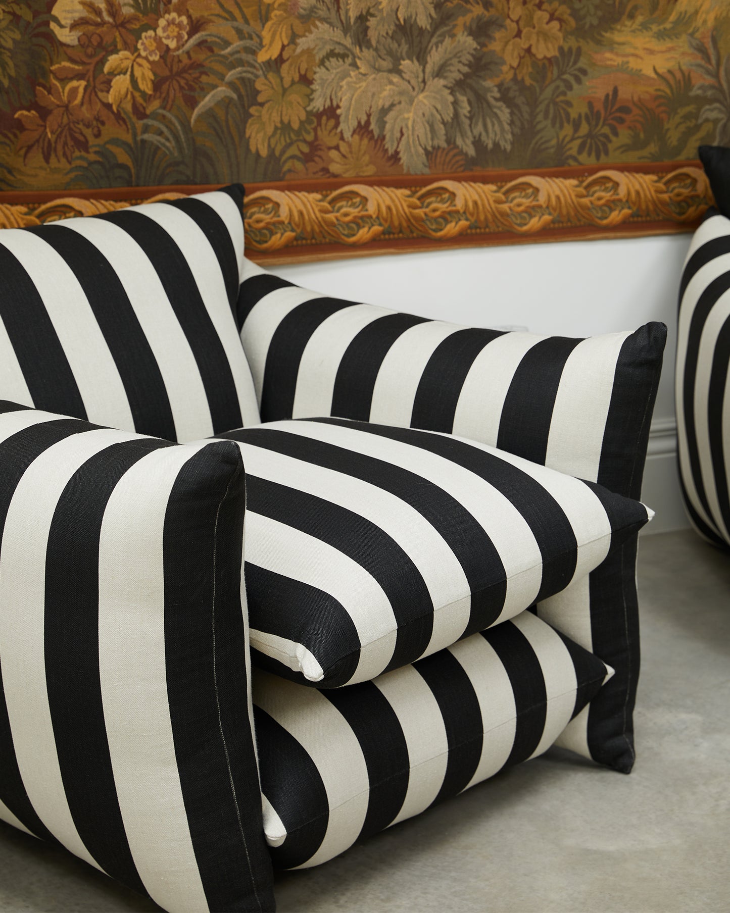 Studio Chair™ : Jet Studio Stripe