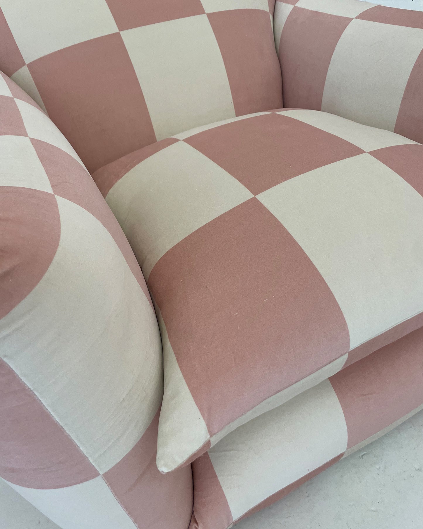 Studio Chair™ : Checkmate Velvet