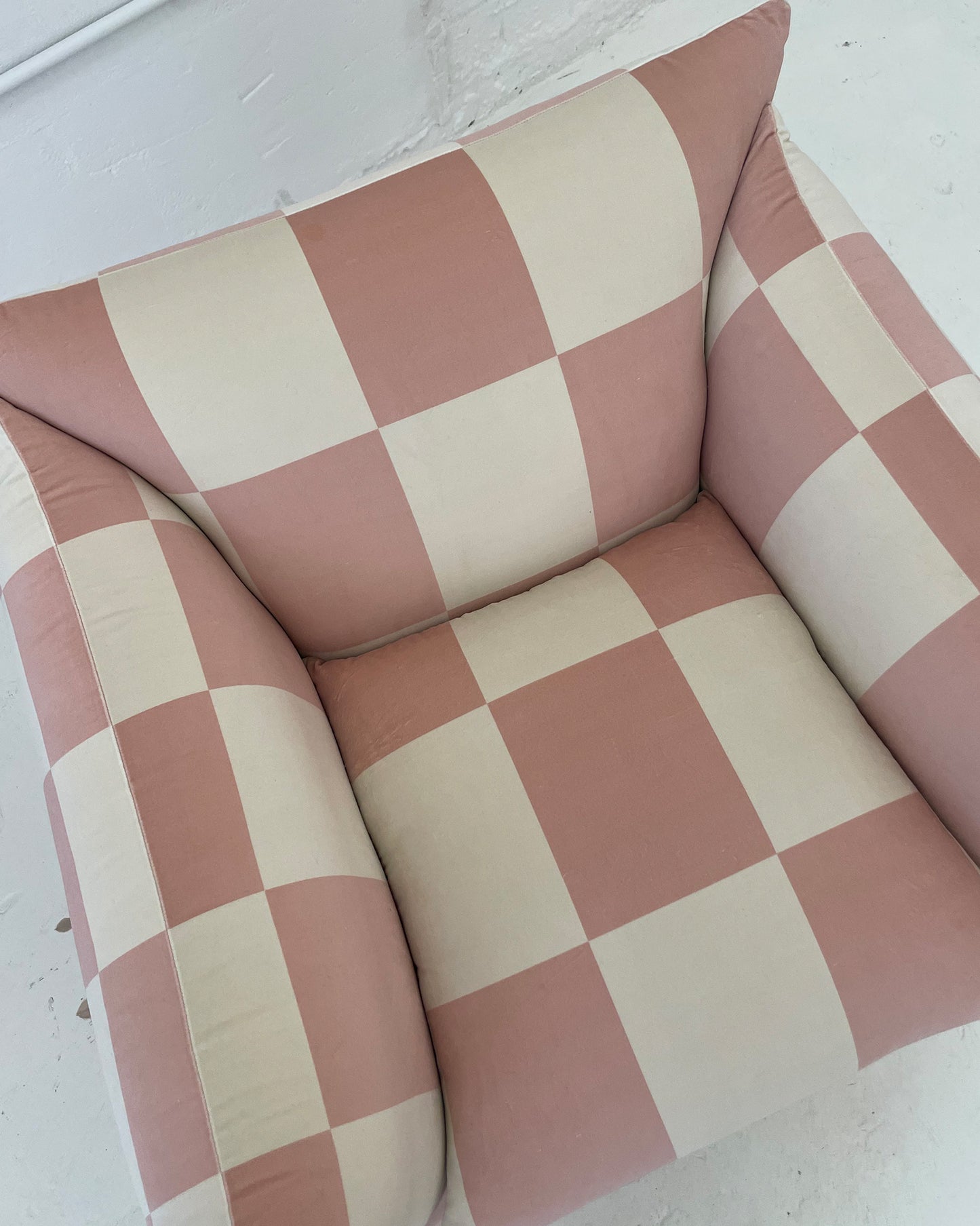 Studio Chair™ : Checkmate Velvet